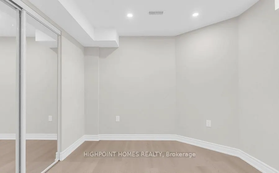 865 Riverside Drive