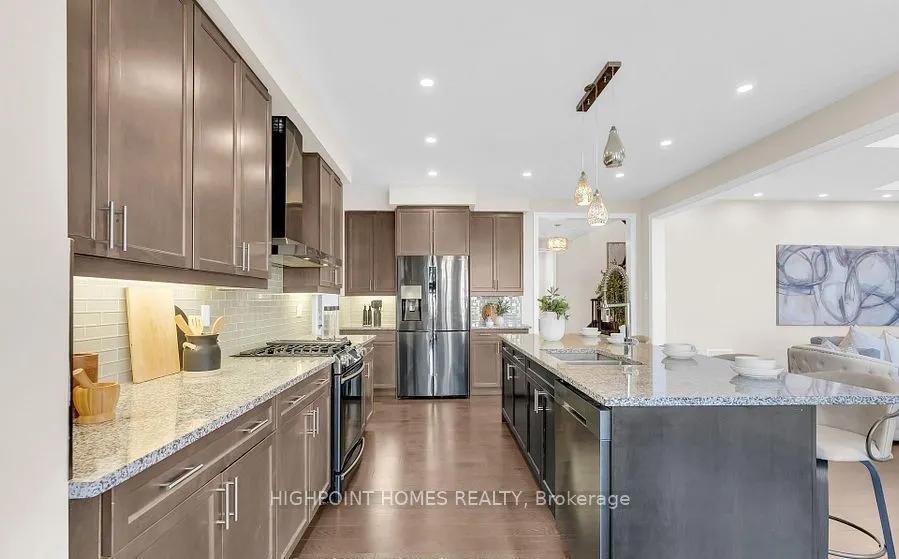 865 Riverside Drive