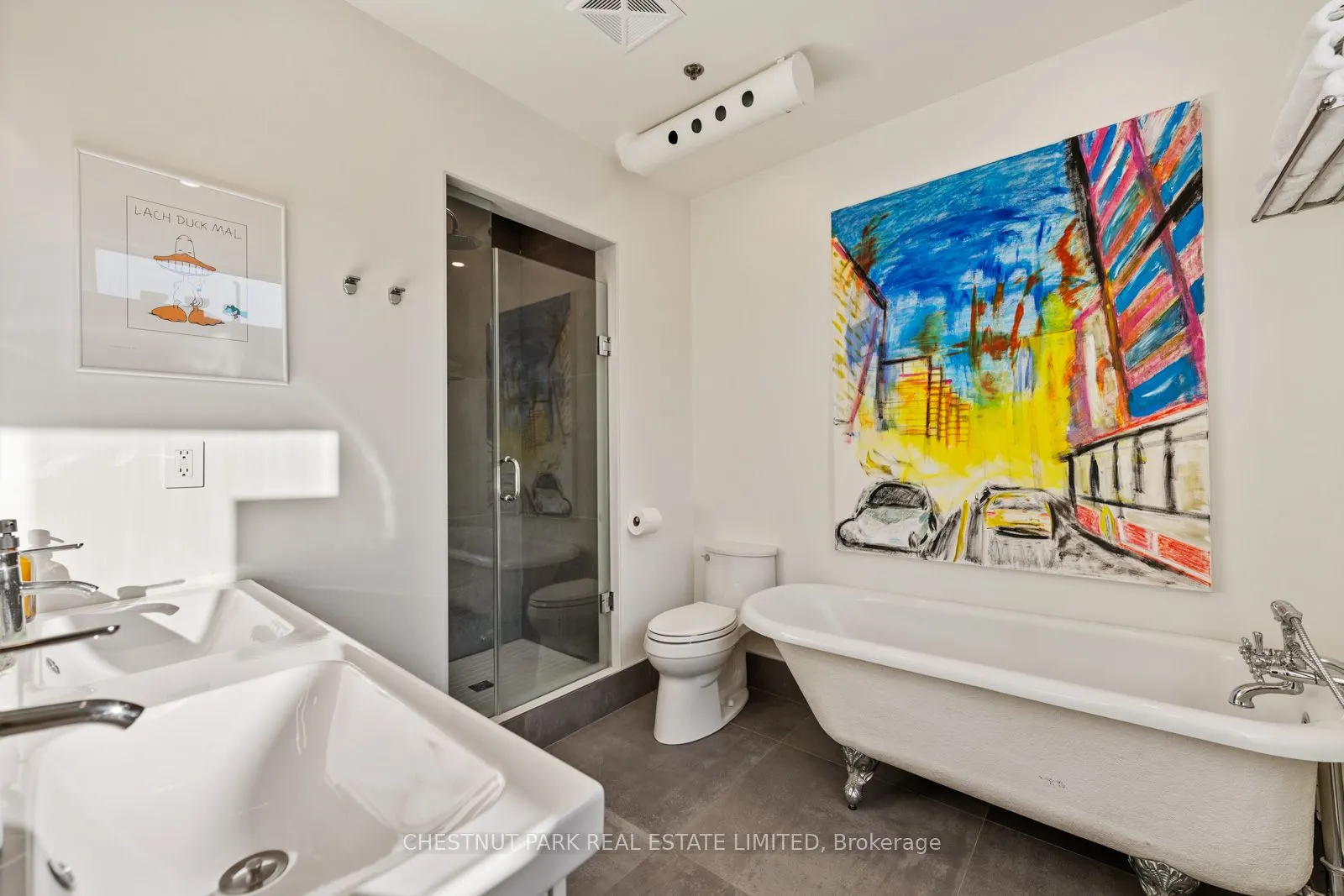 1852 Queen Street E #304