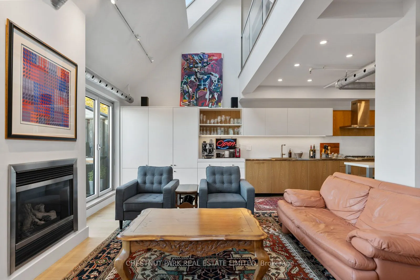 1852 Queen Street E #304
