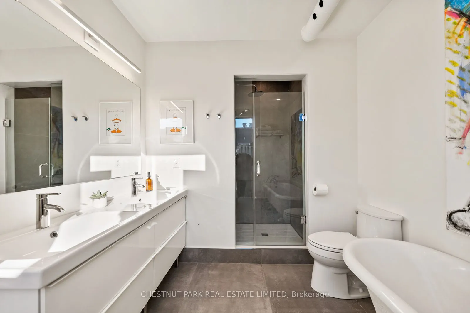 1852 Queen Street E #304