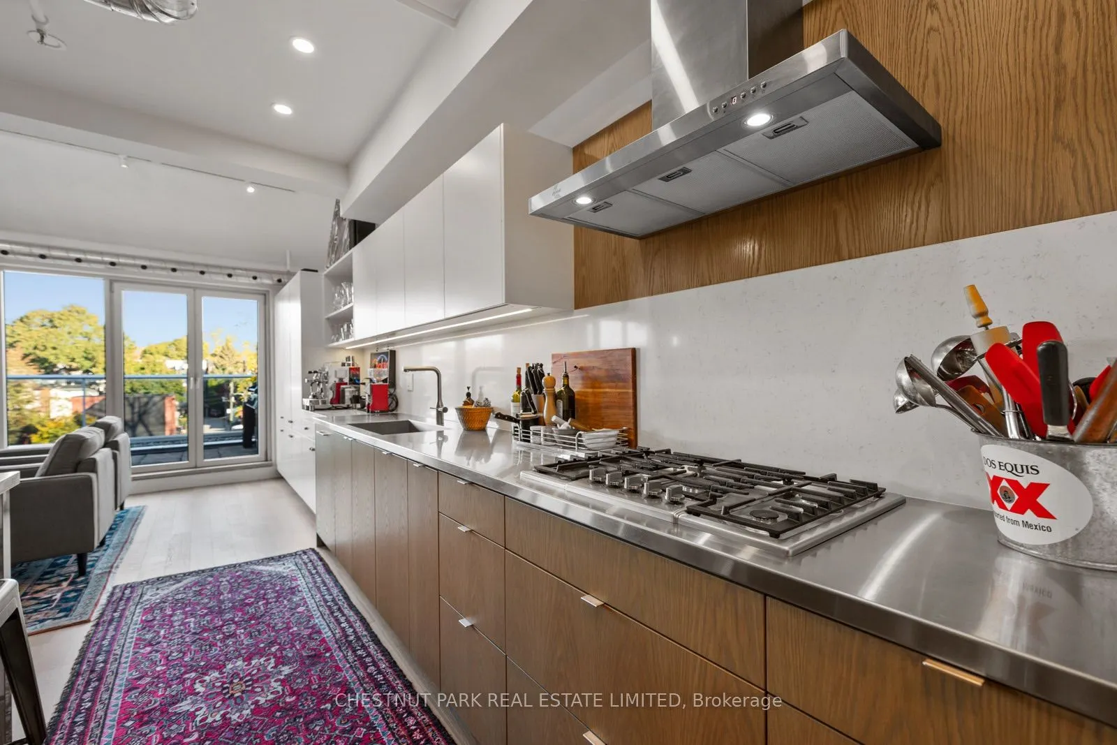 1852 Queen Street E #304