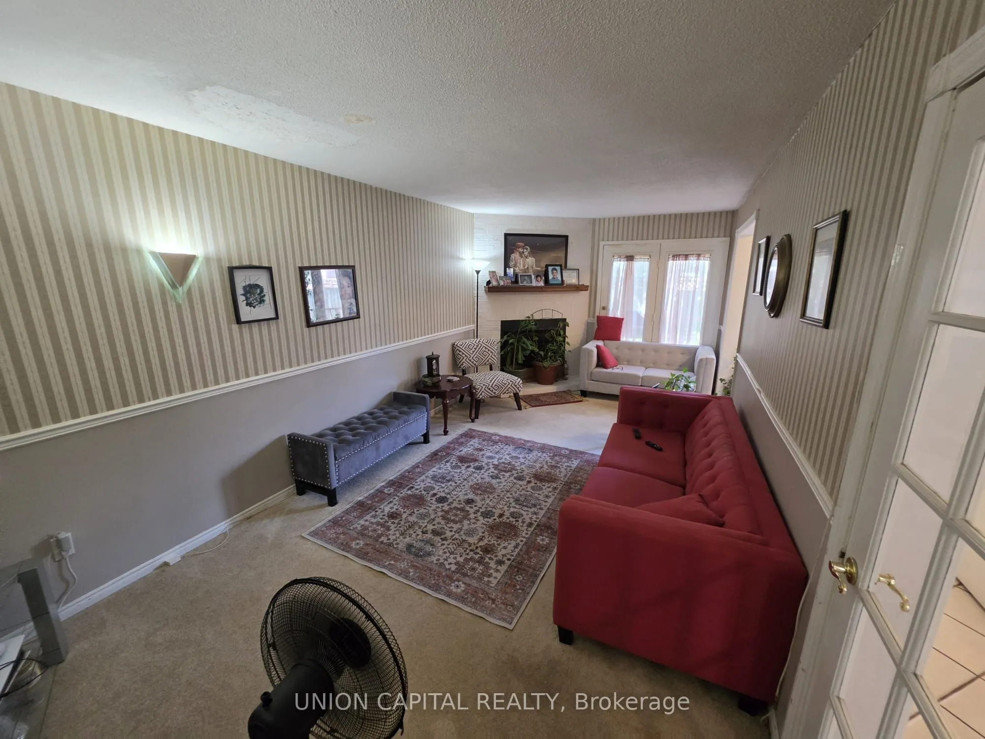 2363 Strathmore Crescent