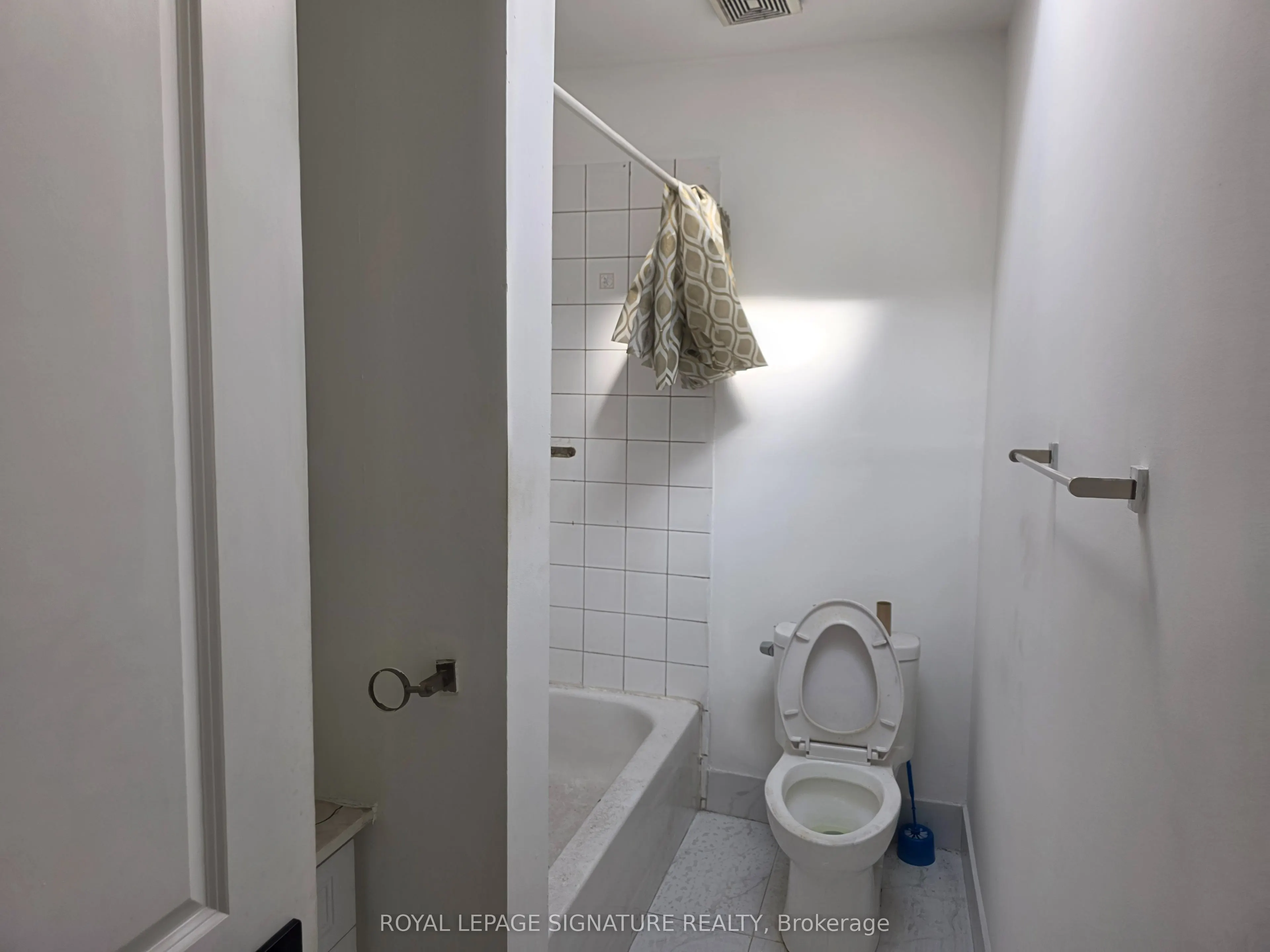 584 Danforth Avenue