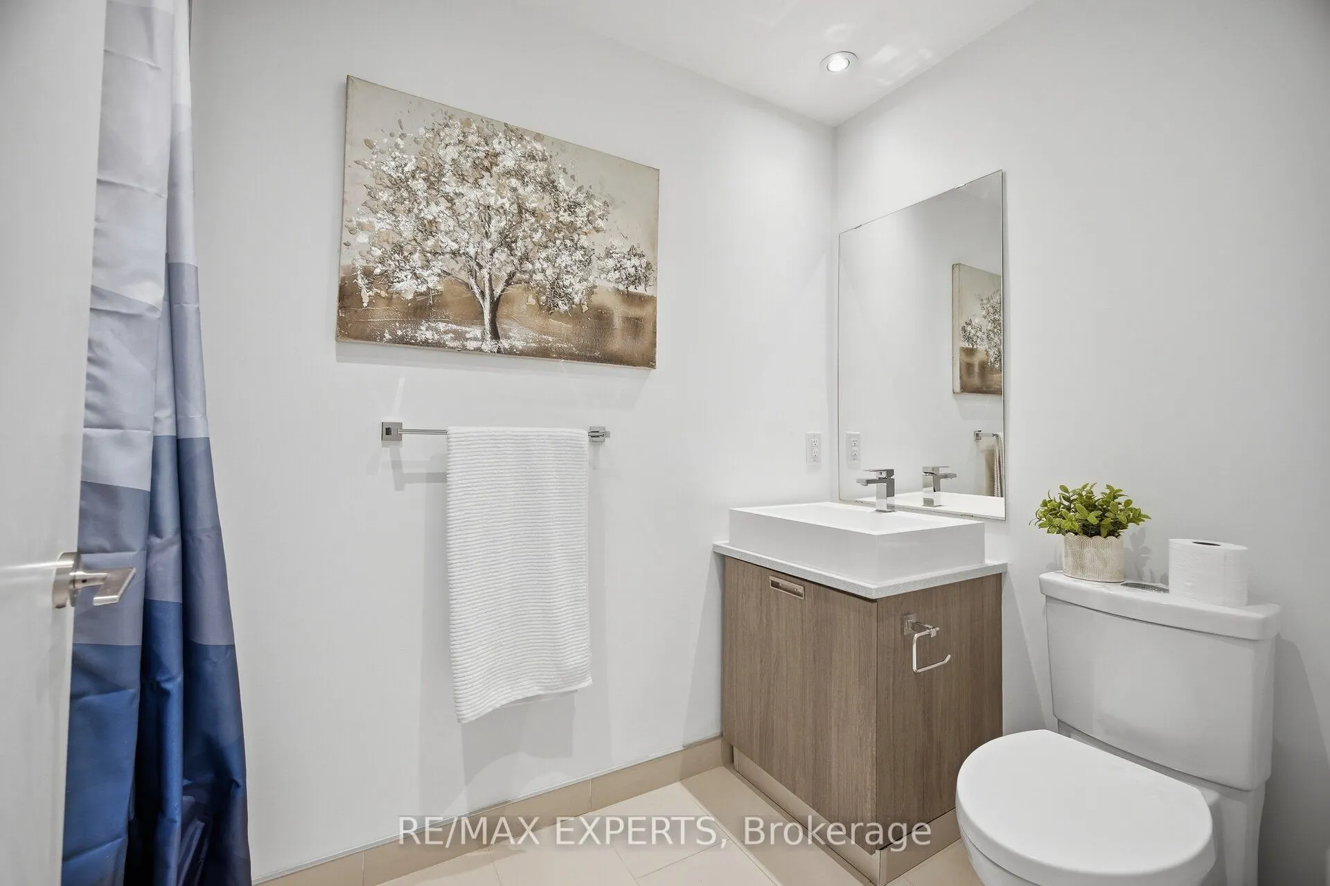 246 Logan Avenue E #225