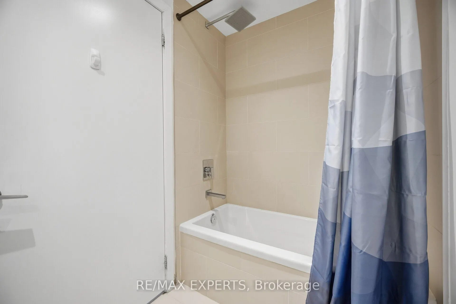 246 Logan Avenue E #225