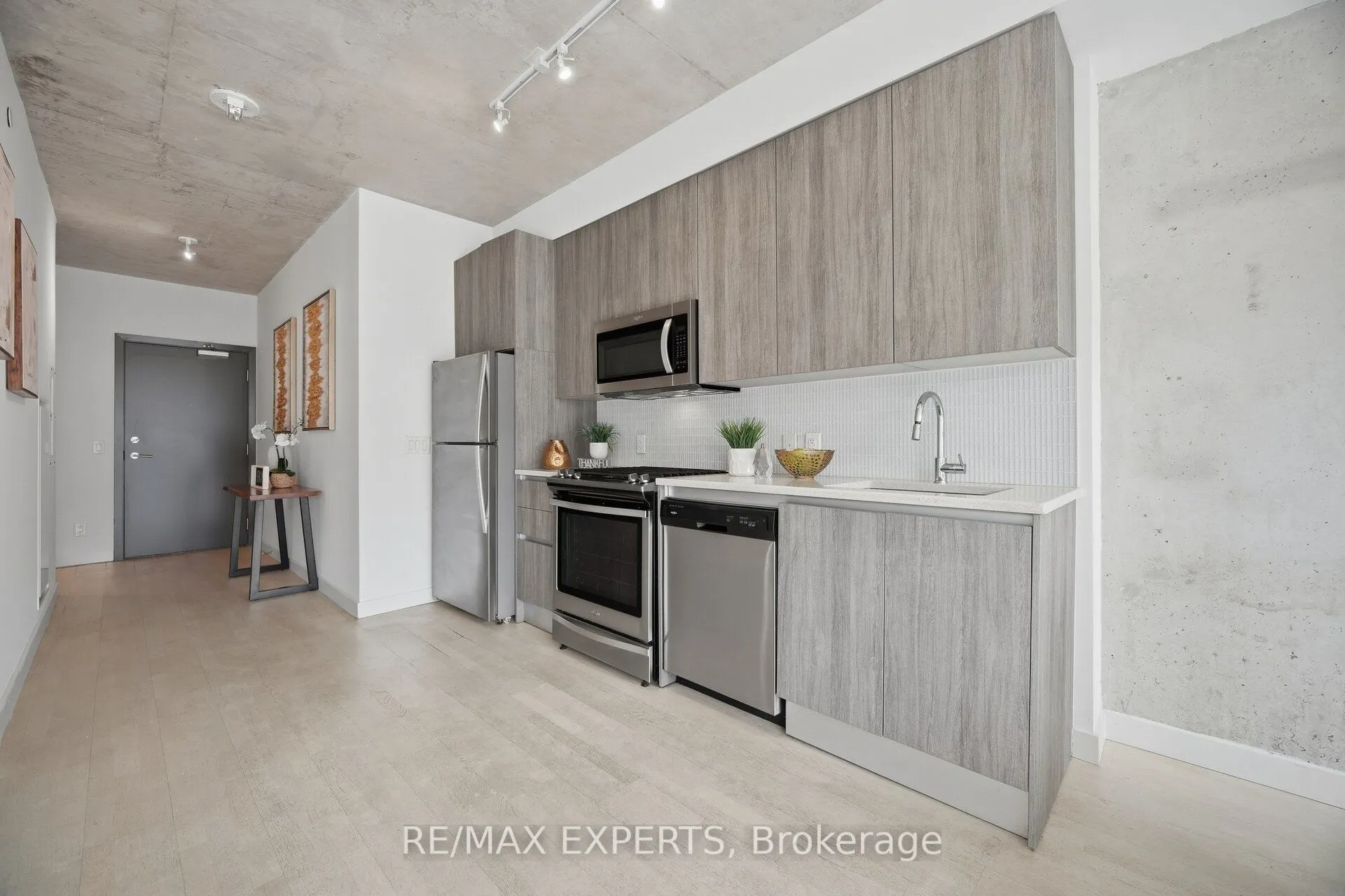 246 Logan Avenue E #225