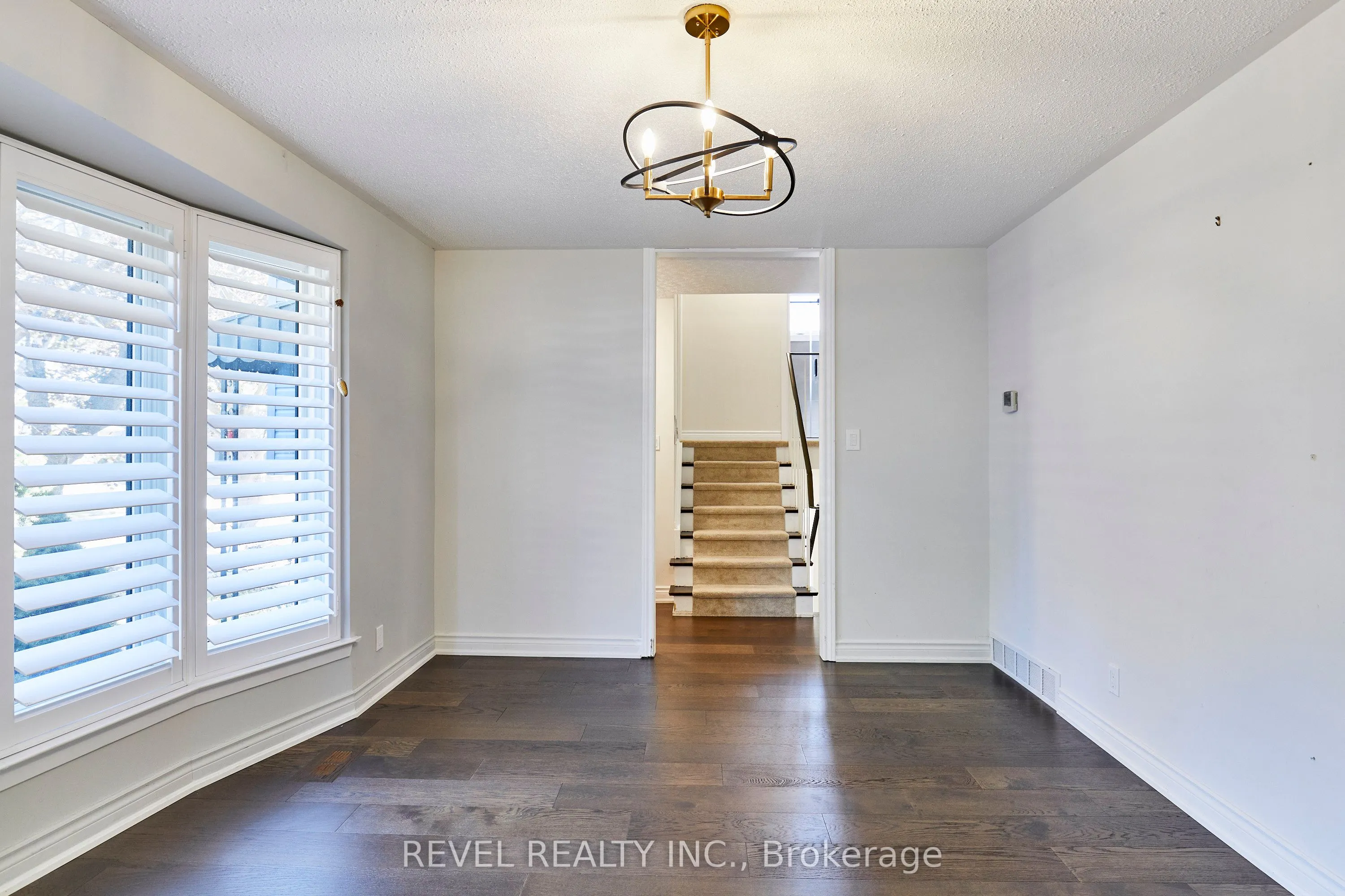 1260 Ilona Park Road