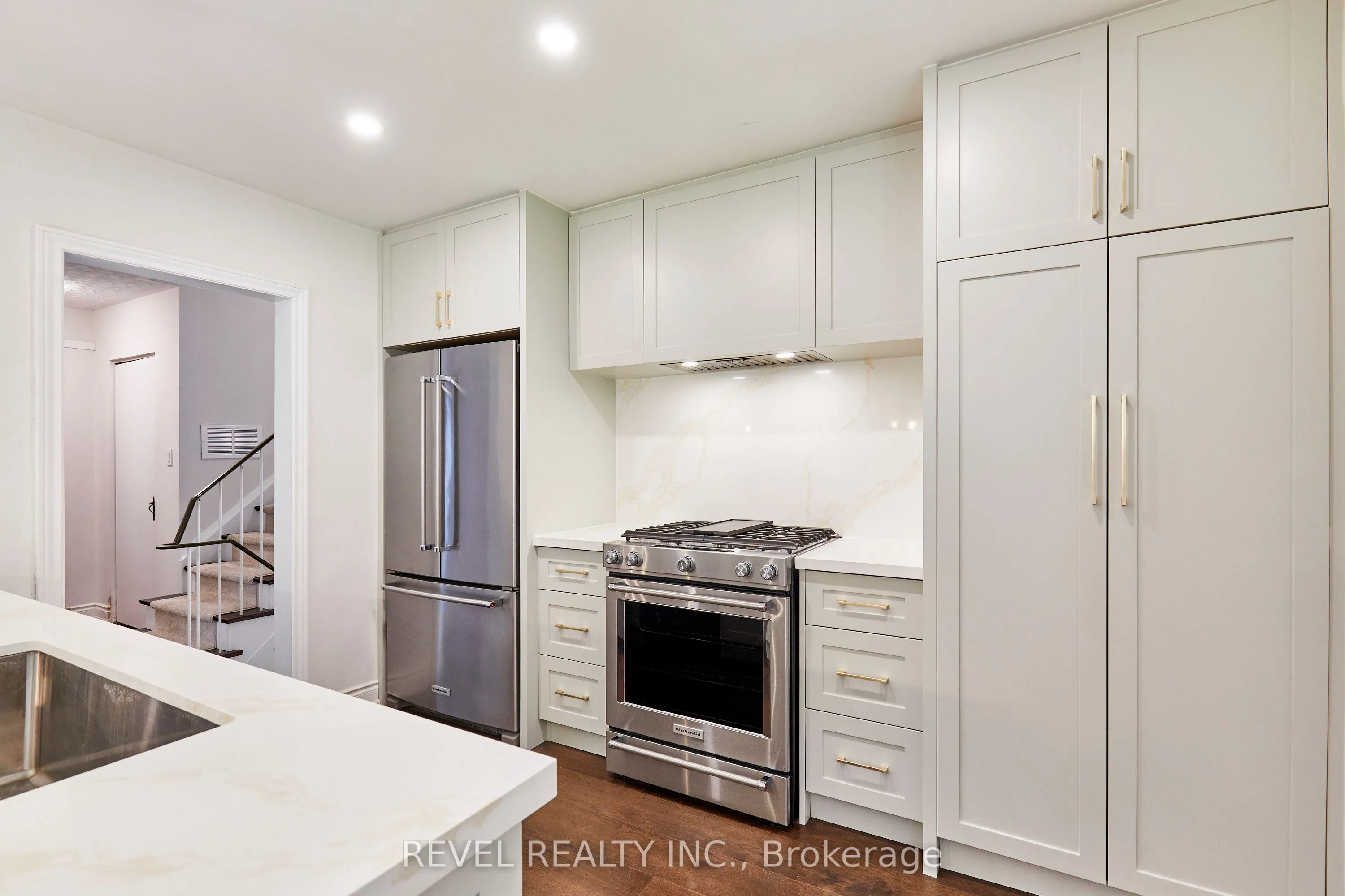 1260 Ilona Park Road
