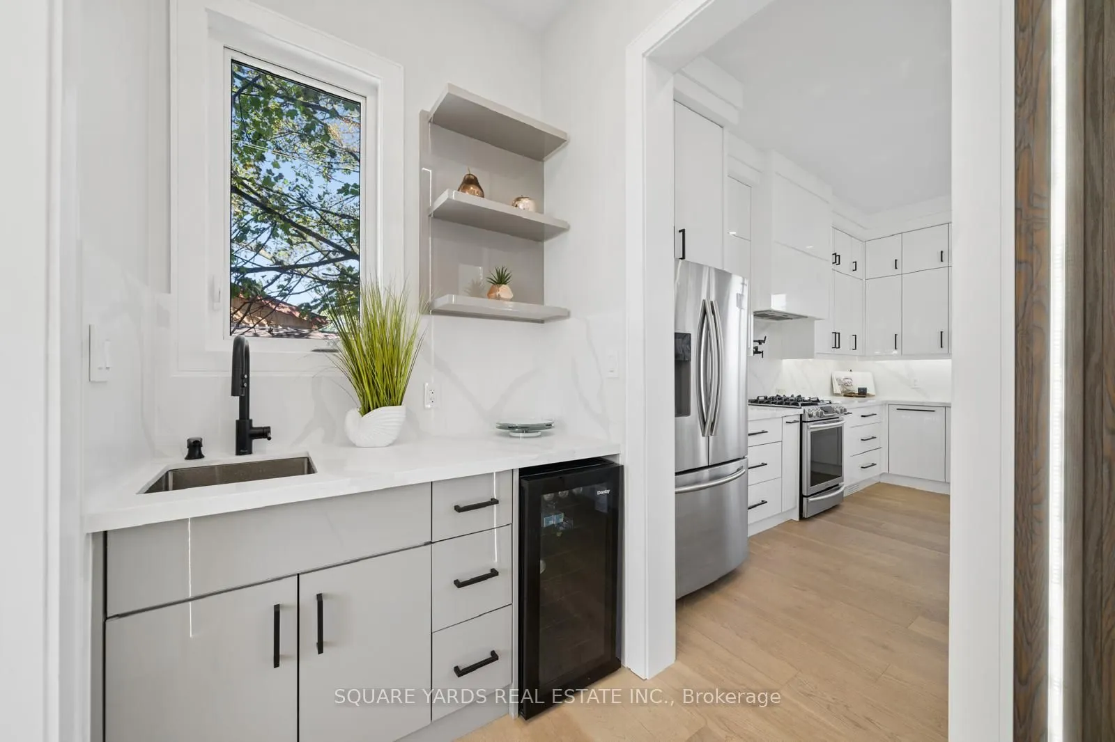 21 Montgomery Avenue