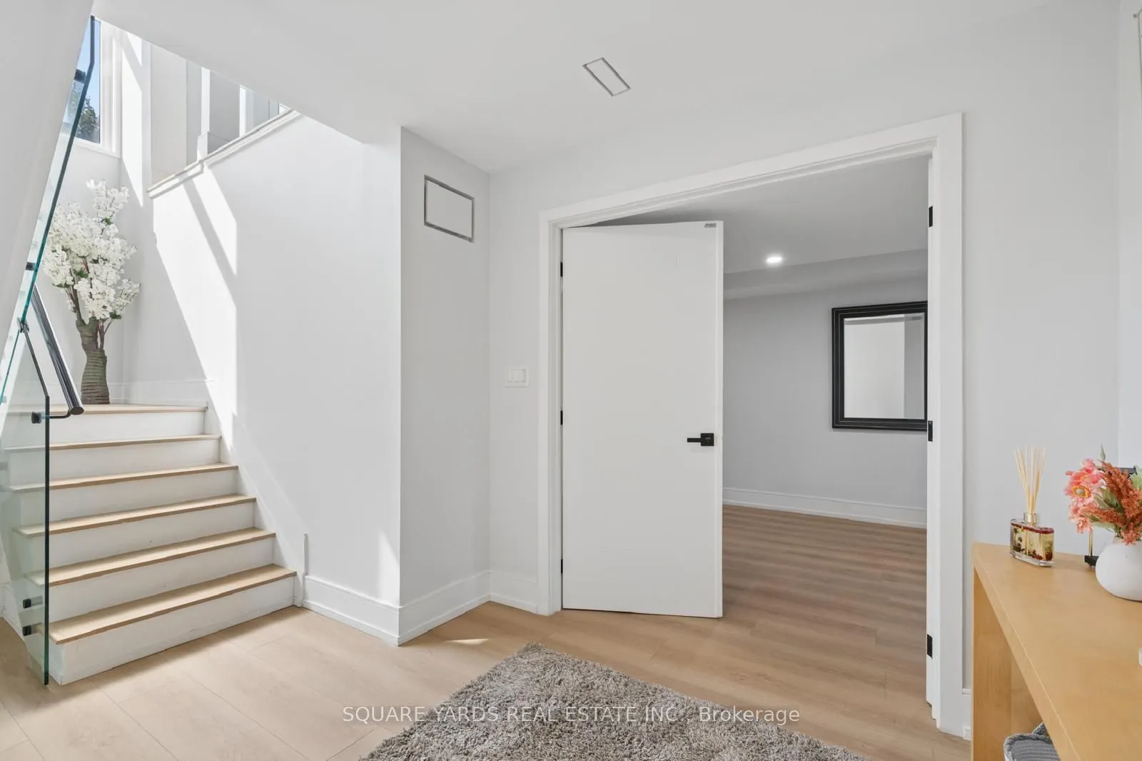21 Montgomery Avenue