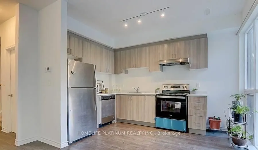 13 Falaise Road #A