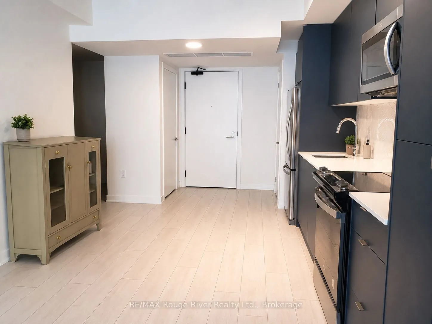1614 Charles Street #439