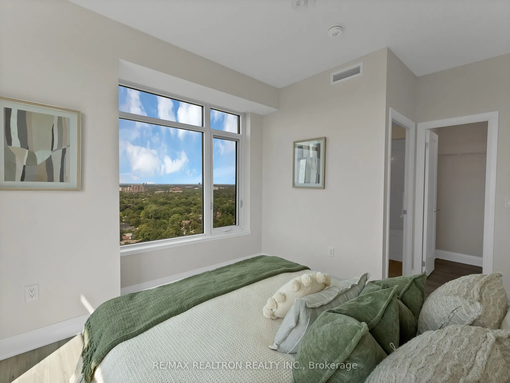 3220 Sheppard Avenue E #1702