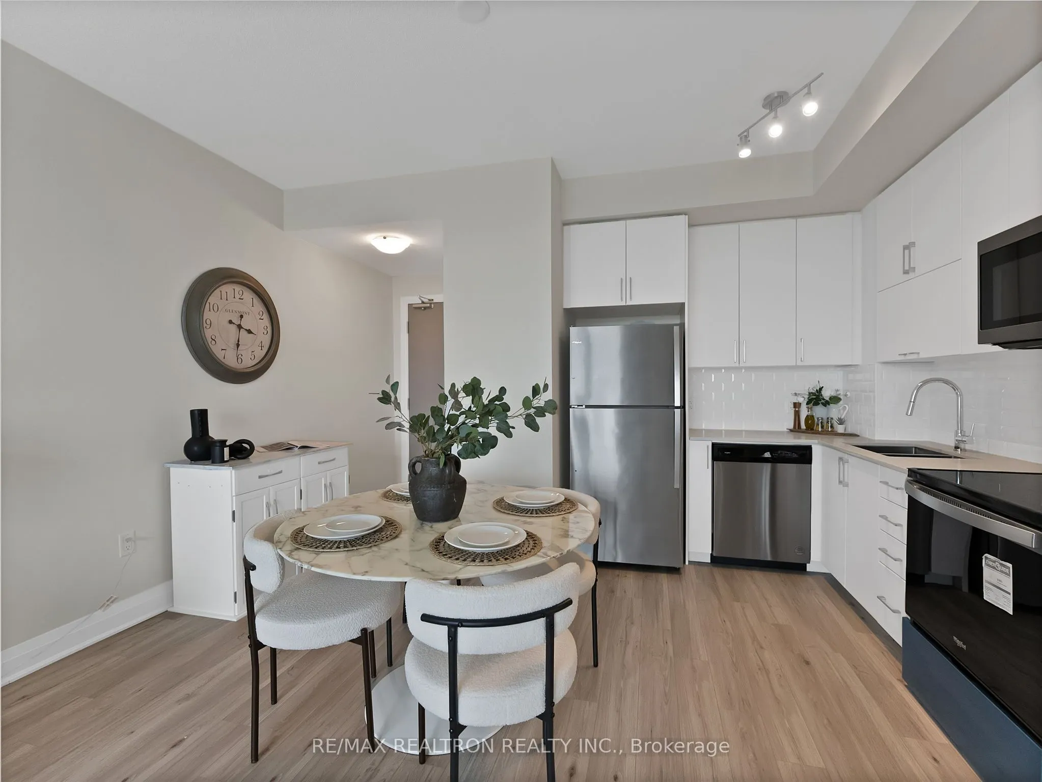 3220 Sheppard Avenue E #1702