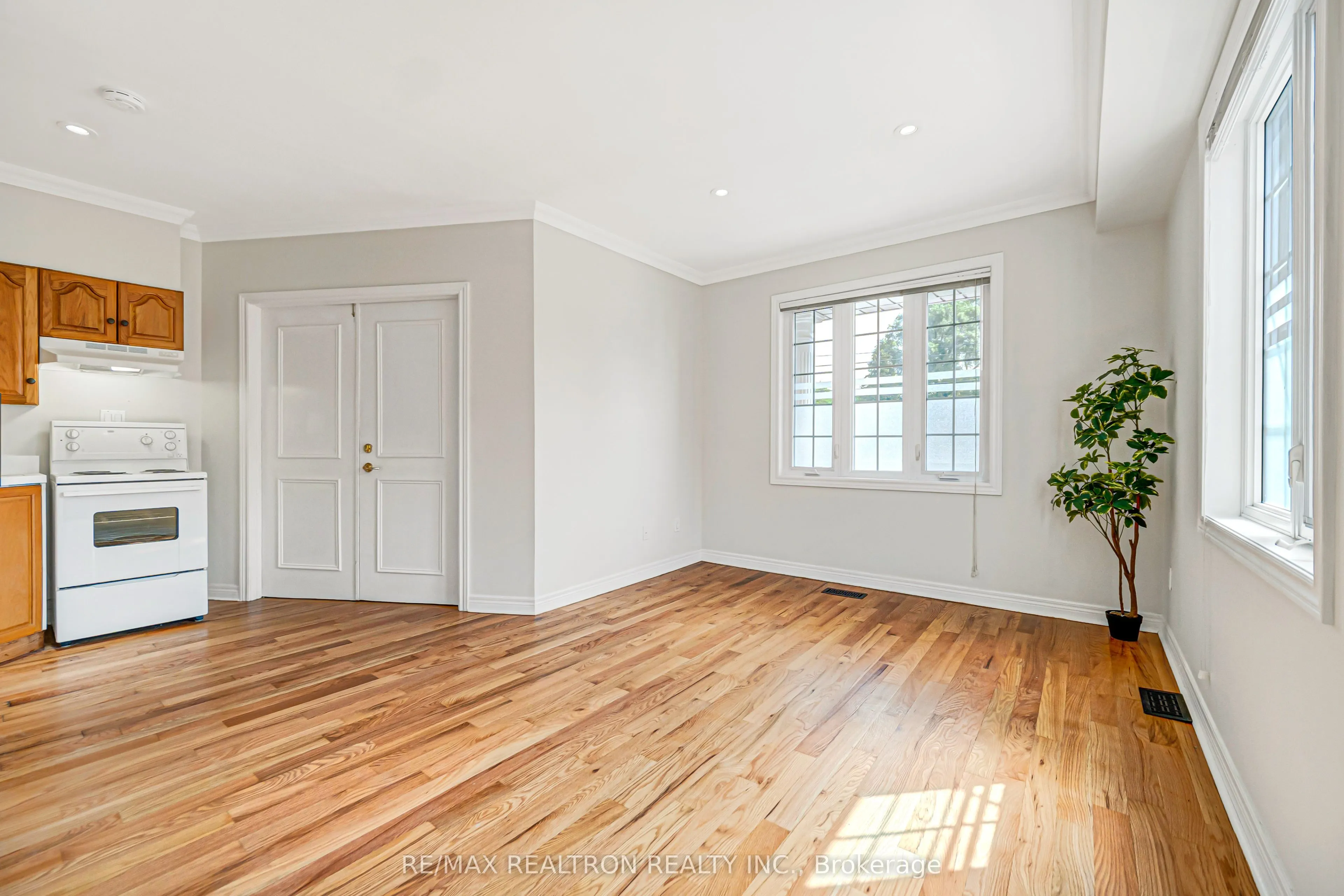 454 Donlands Avenue