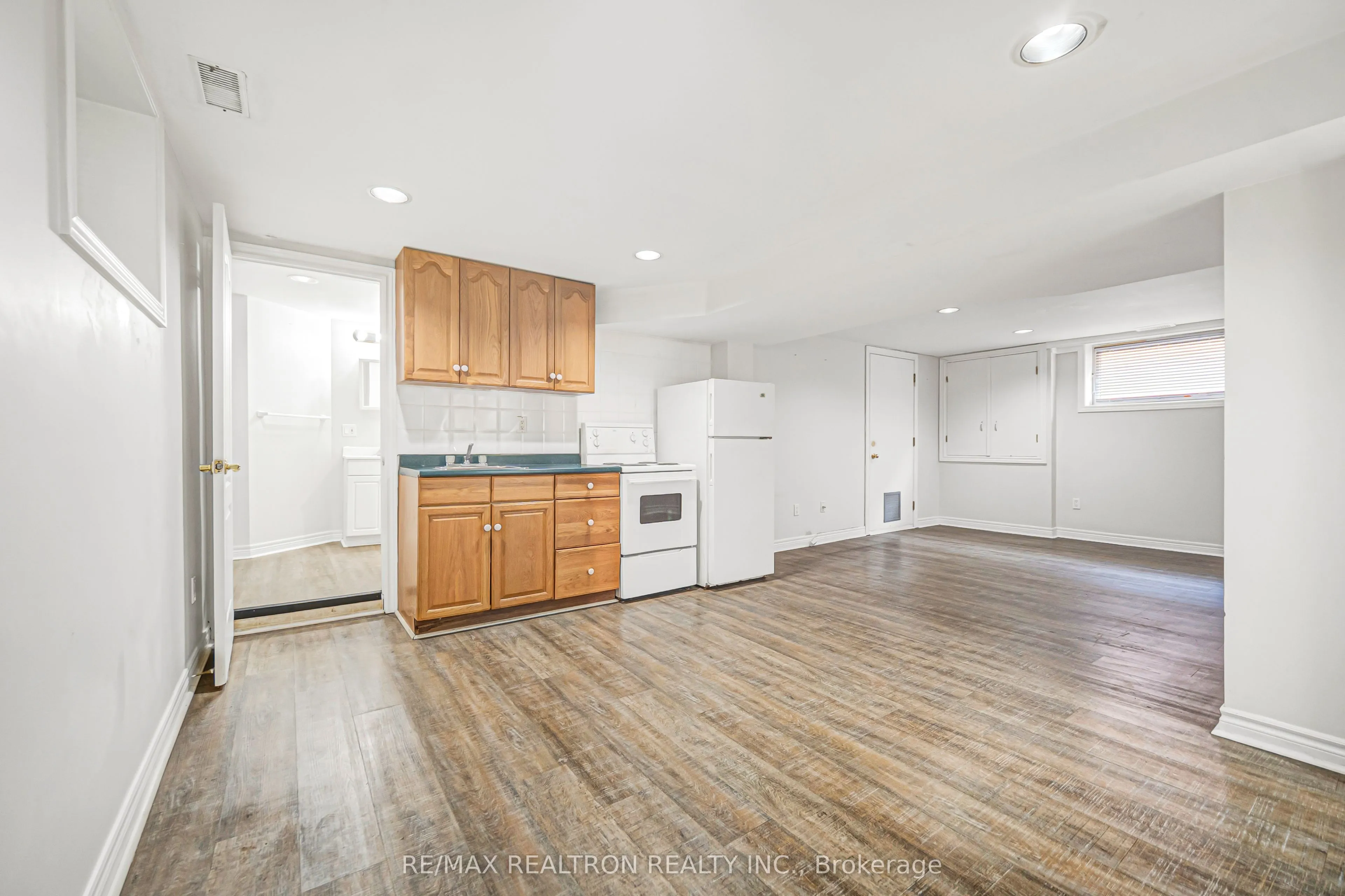 454 Donlands Avenue