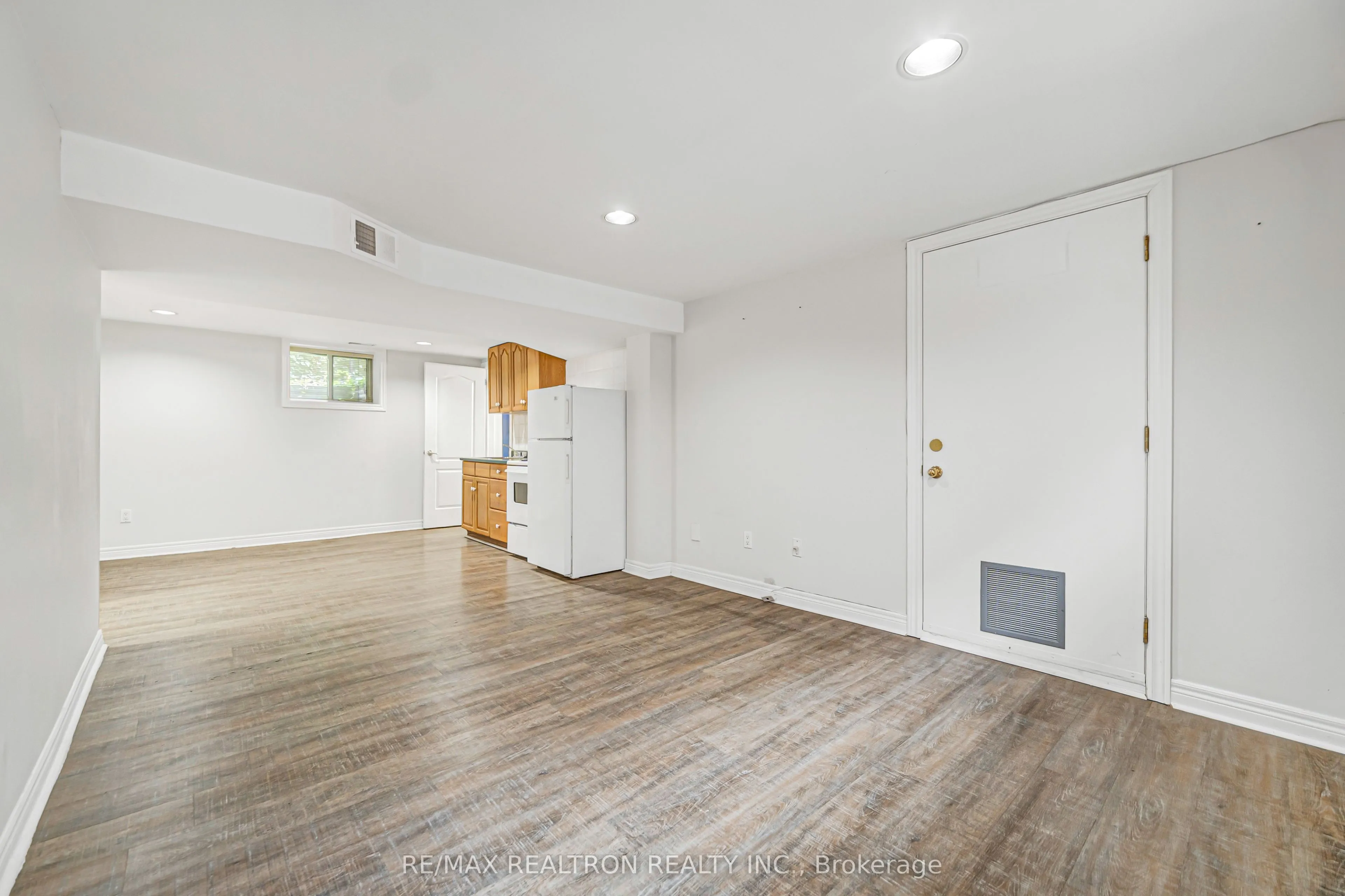 454 Donlands Avenue