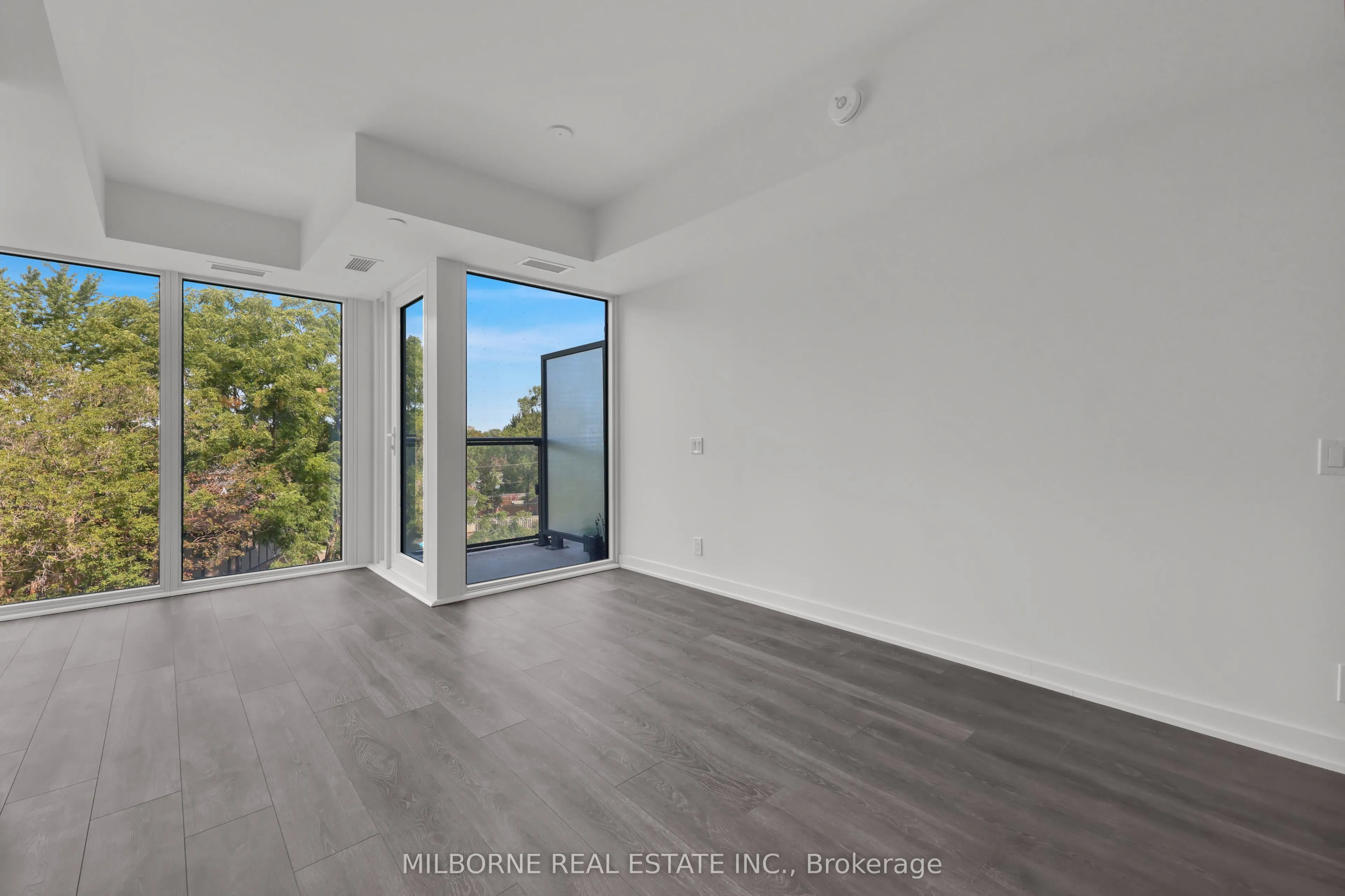 2 Manderley Drive #404
