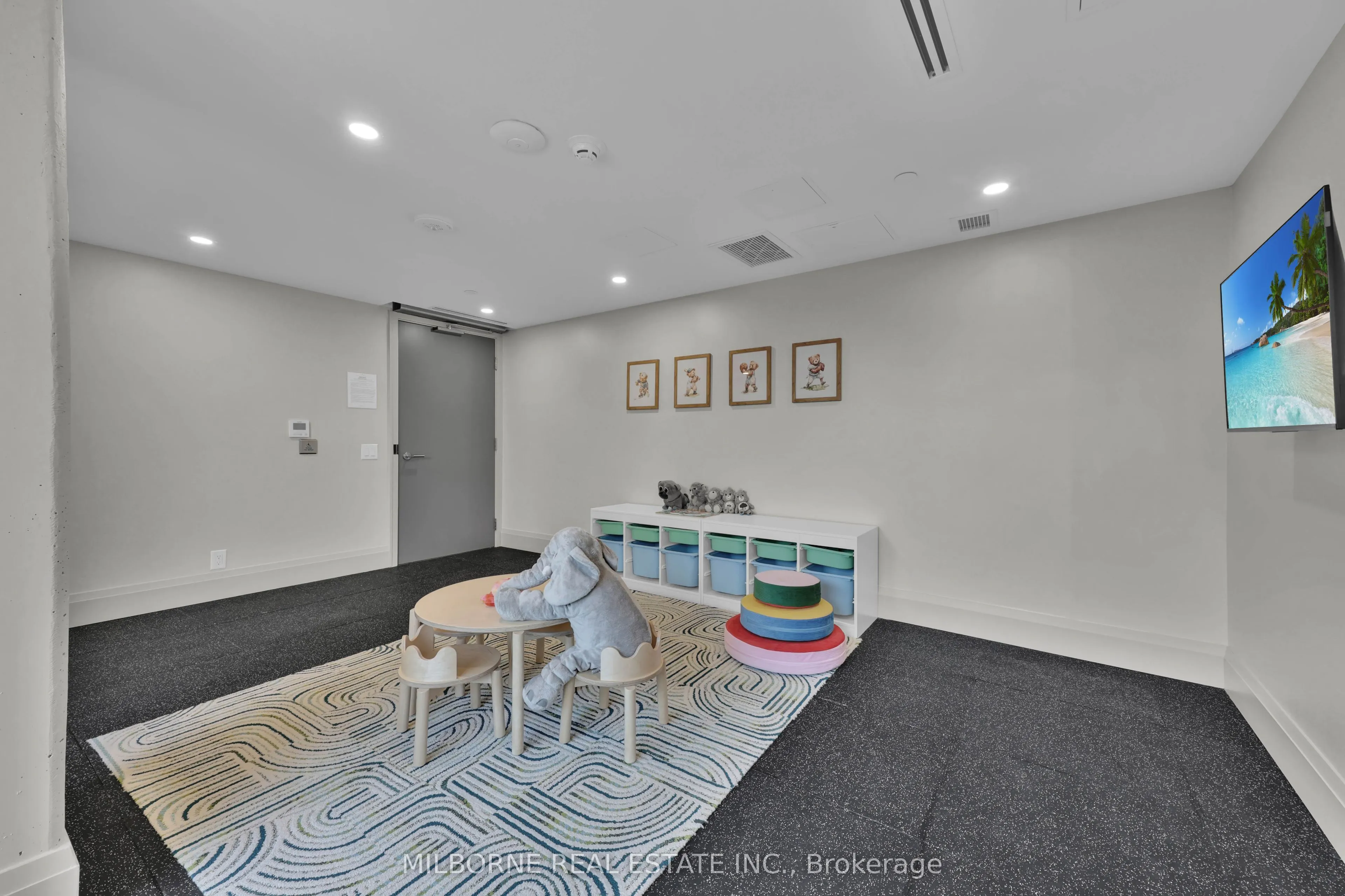 2 Manderley Drive #404