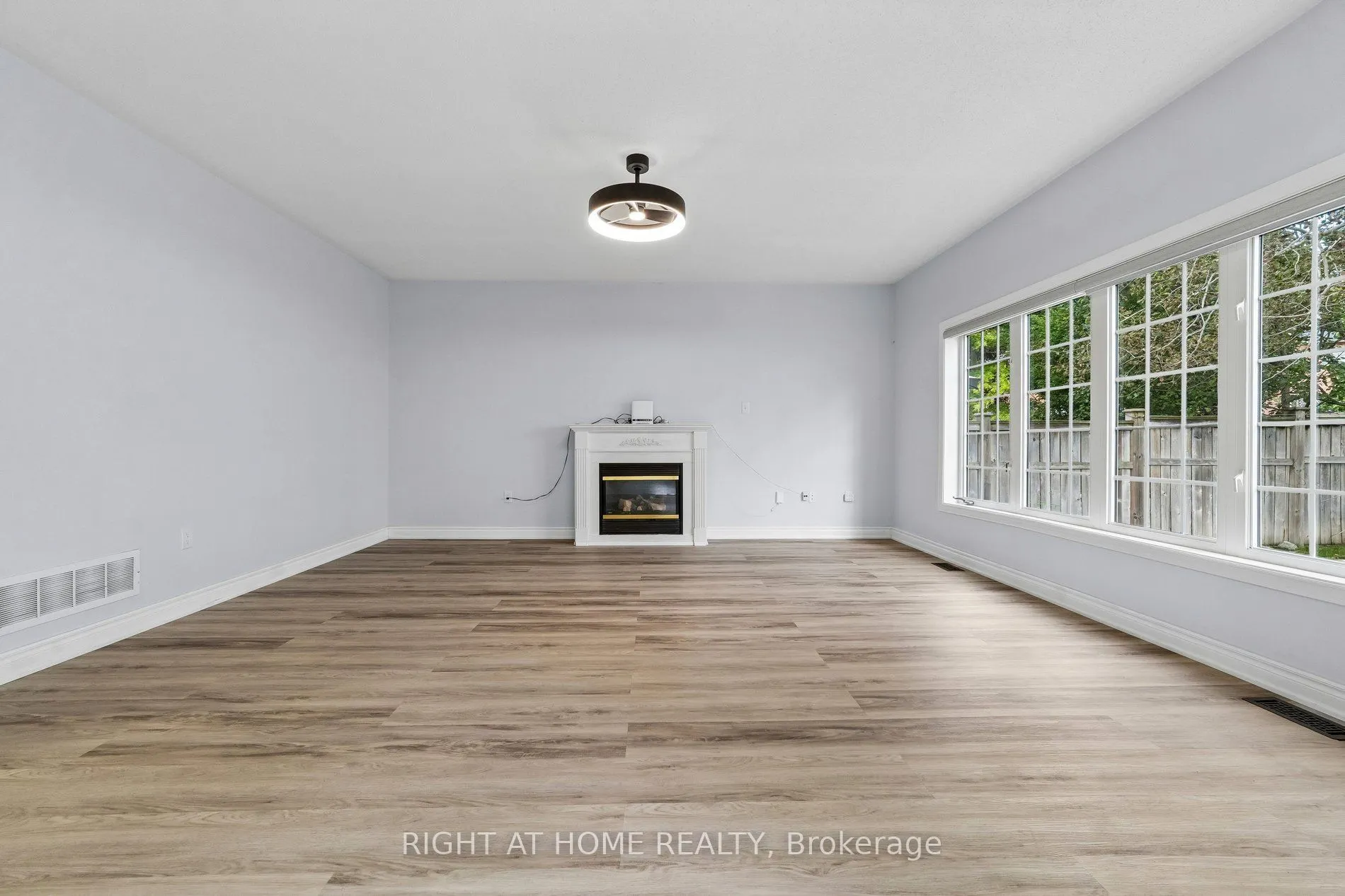 23 Croxall Boulevard