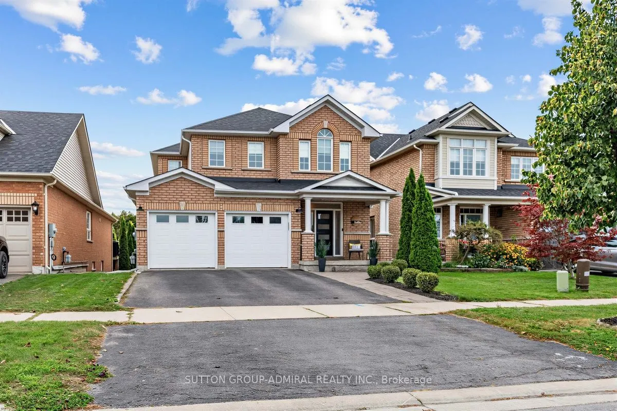 12 Sherrington Drive W