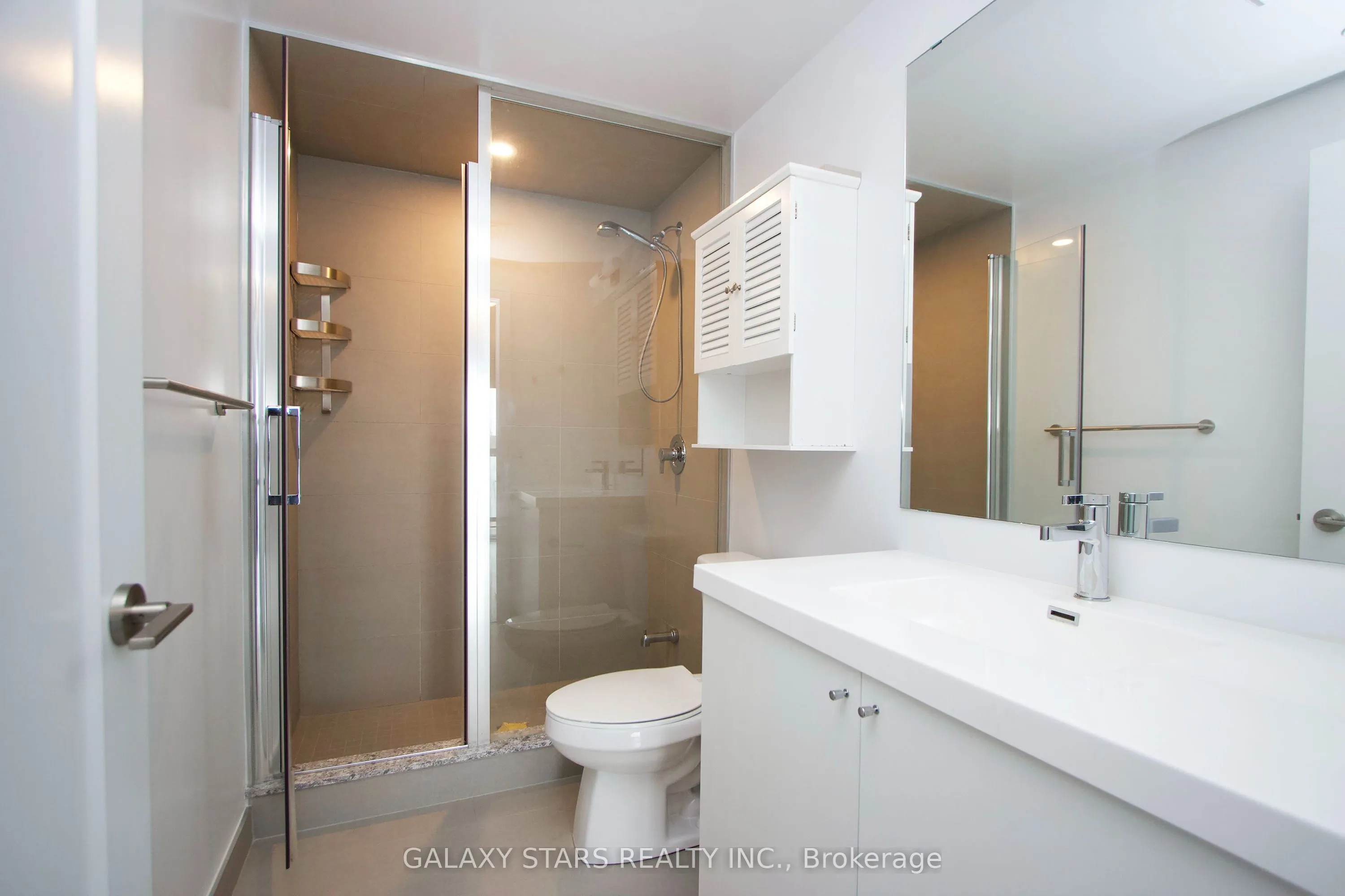 2550 Simcoe Street N #318