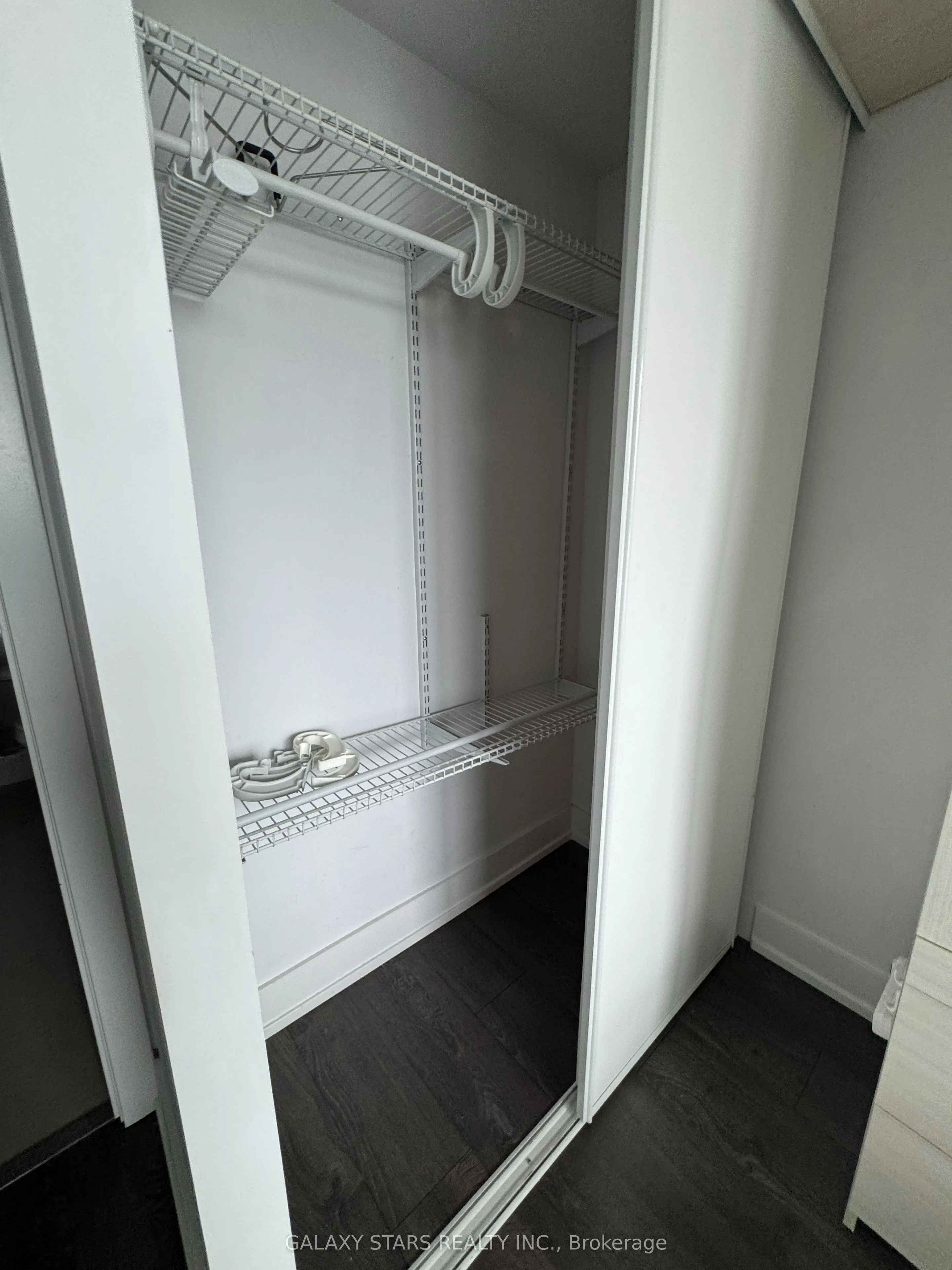 2550 Simcoe Street N #318
