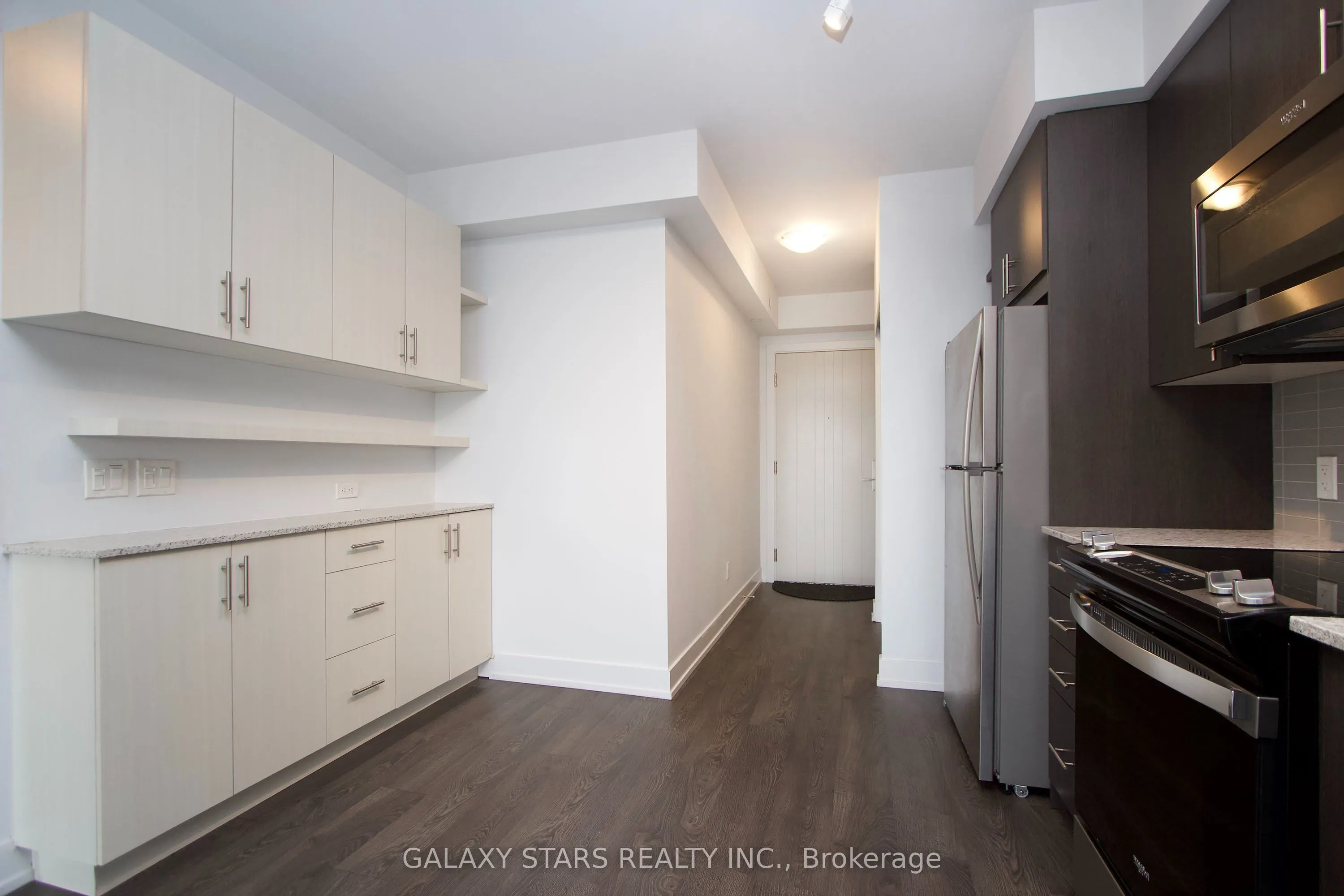 2550 Simcoe Street N #318