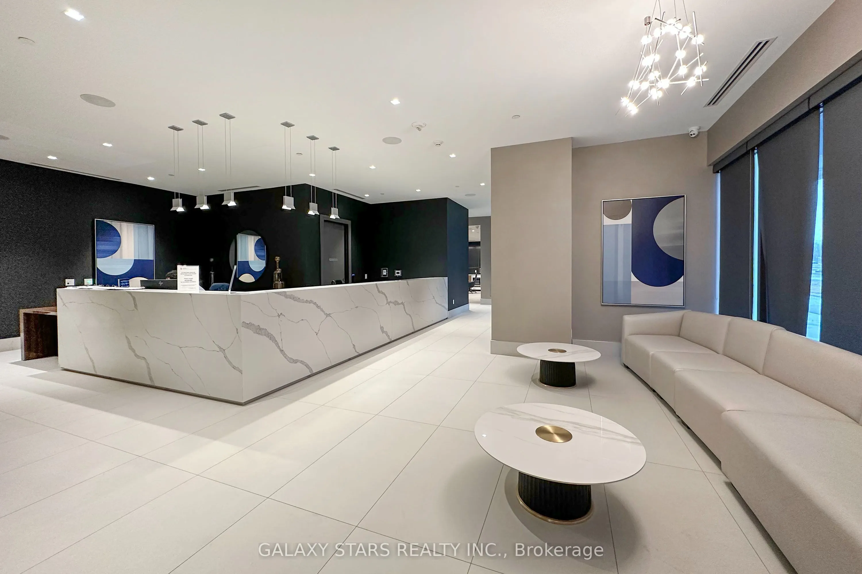 2550 Simcoe Street N #318