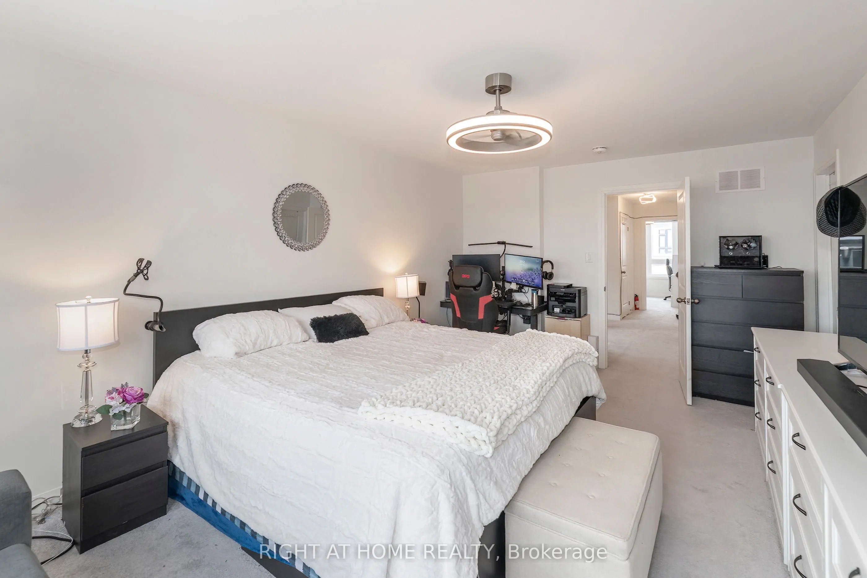 30 Caspian Square