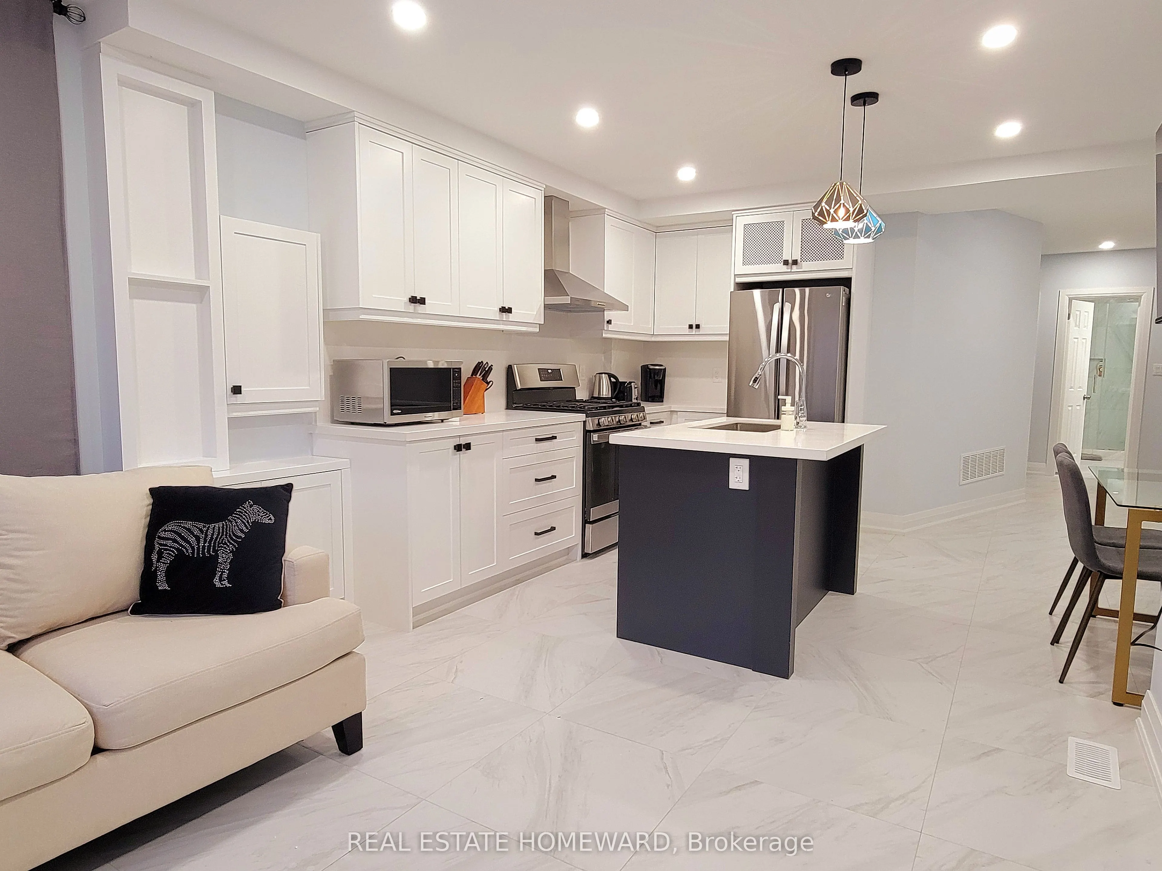 434 Victoria Park Avenue