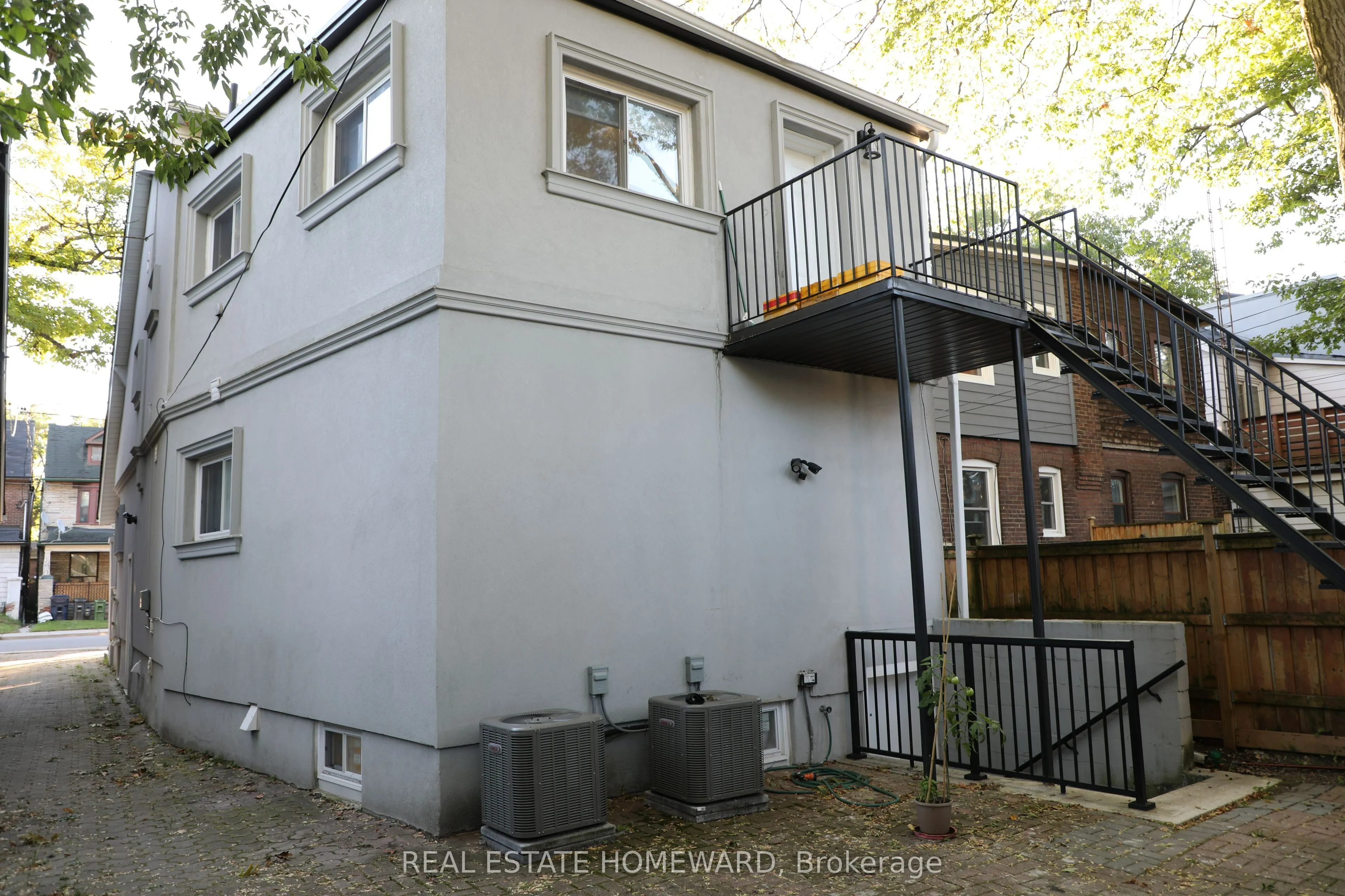 434 Victoria Park Avenue