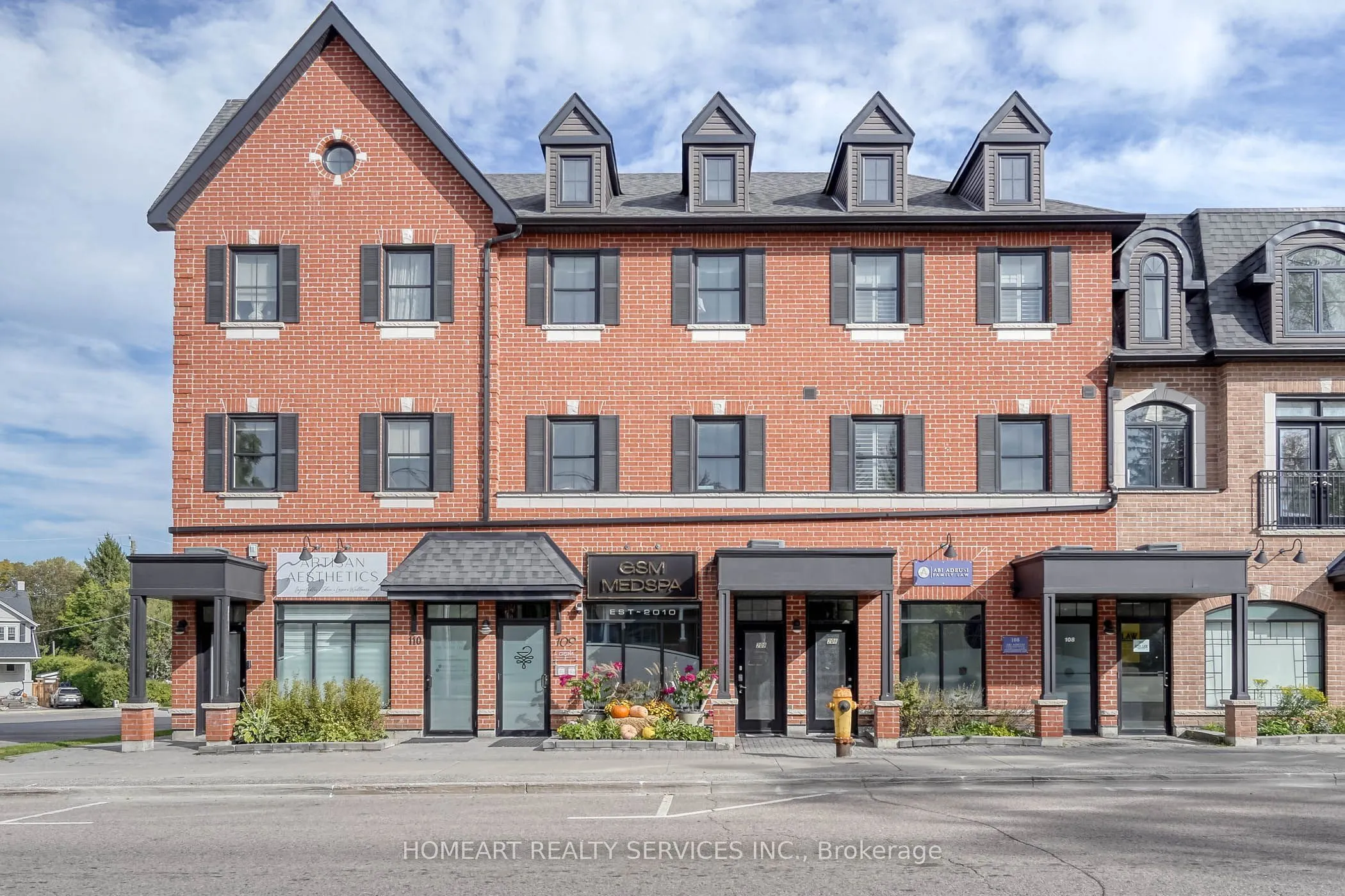 17 Baldwin Street #209