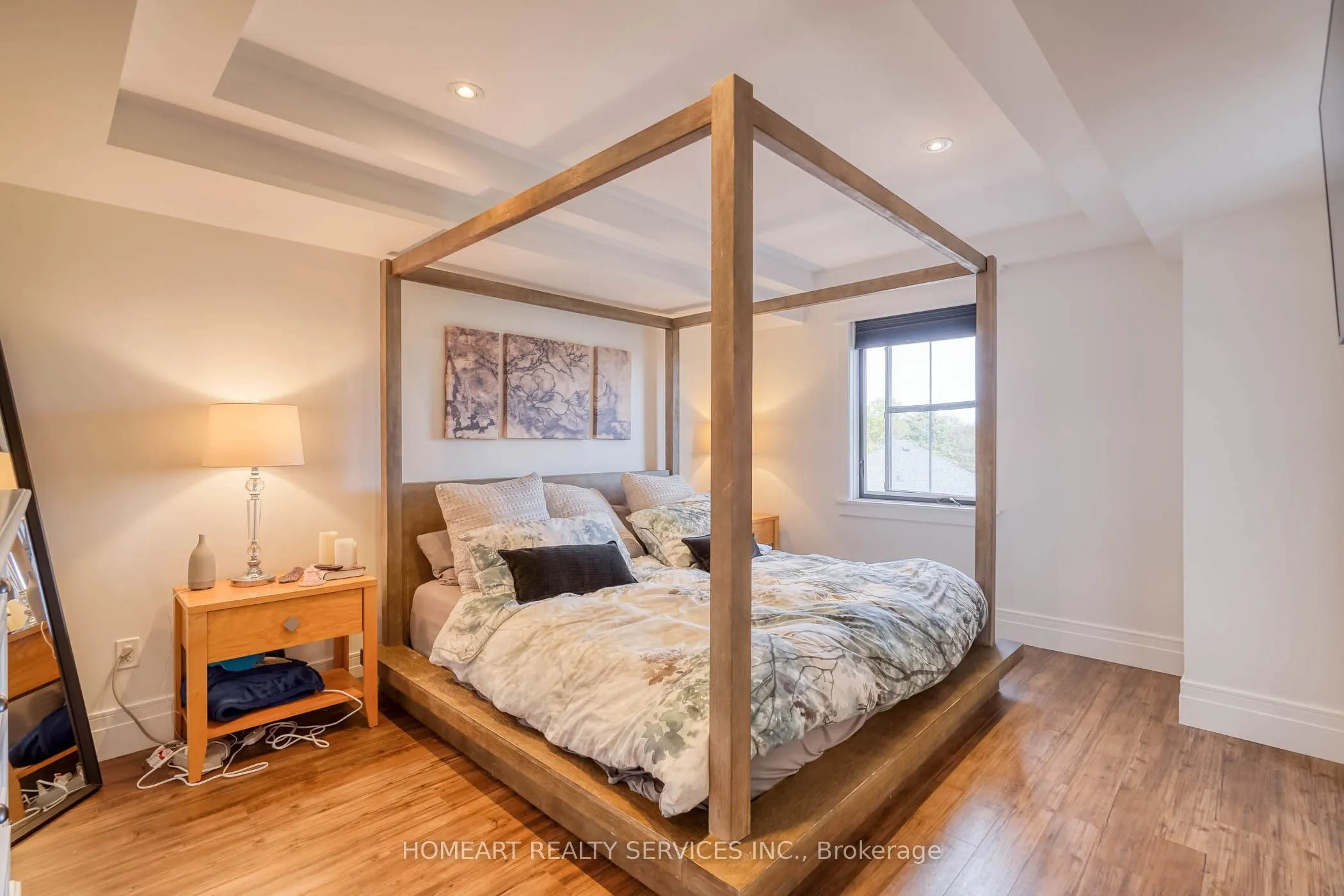 17 Baldwin Street #209