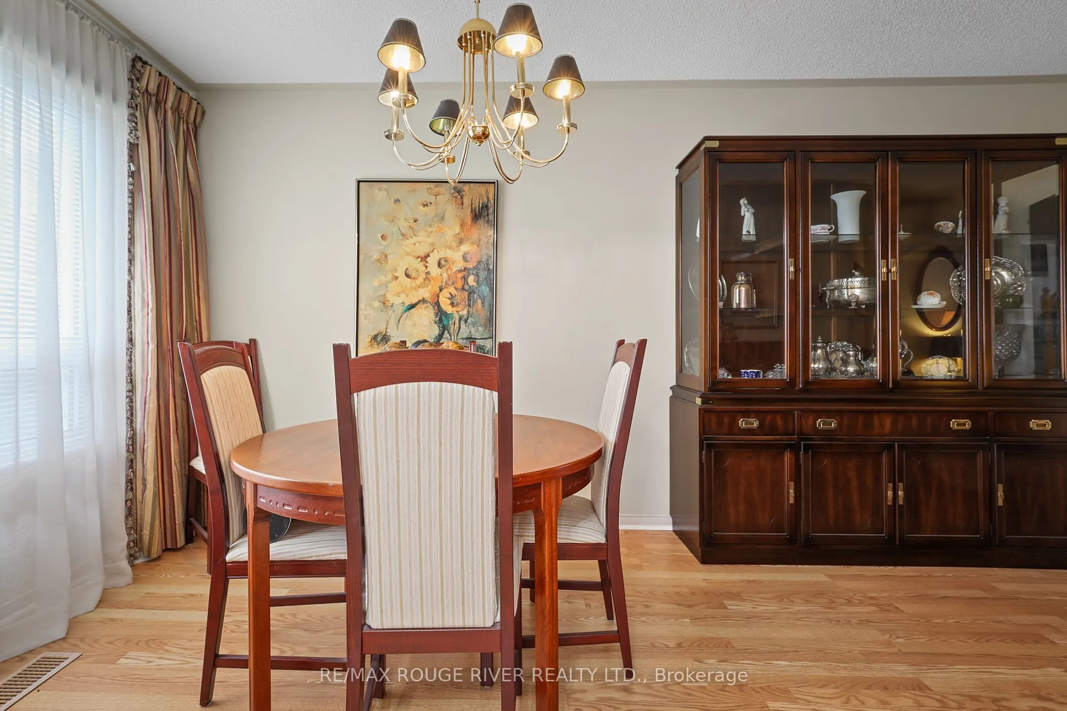 1543 Otonabee Drive