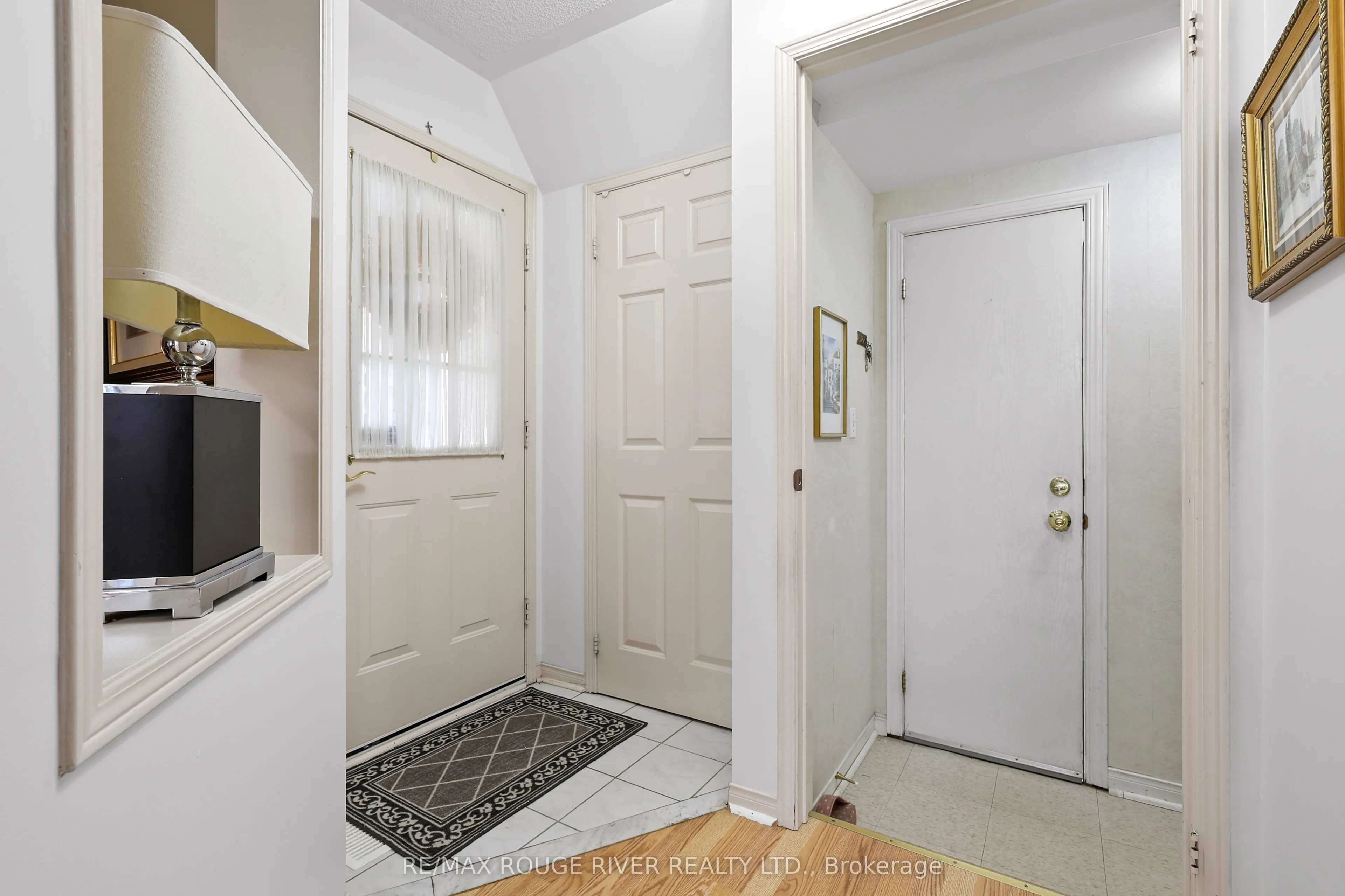 1543 Otonabee Drive