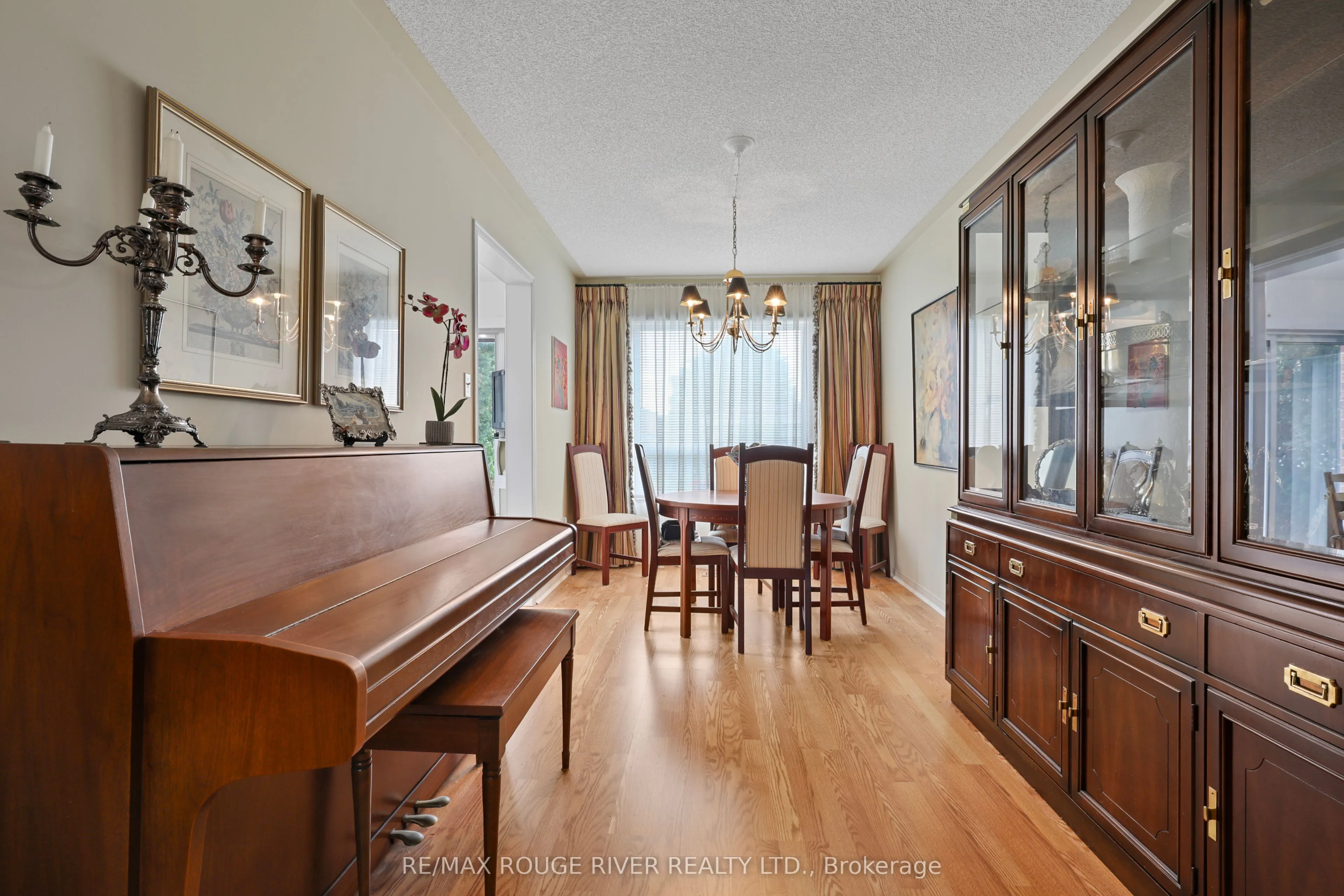 1543 Otonabee Drive