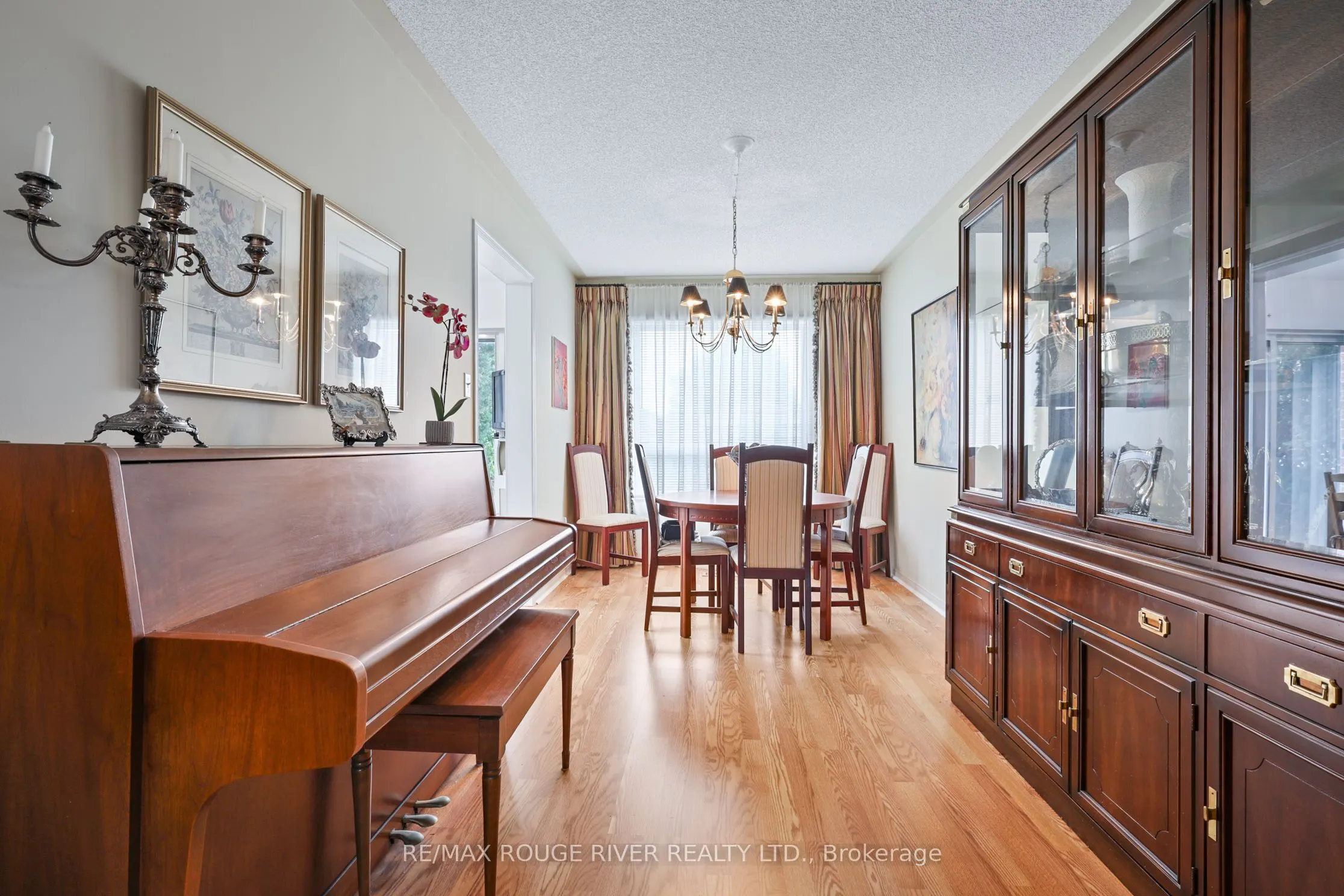 1543 Otonabee Drive