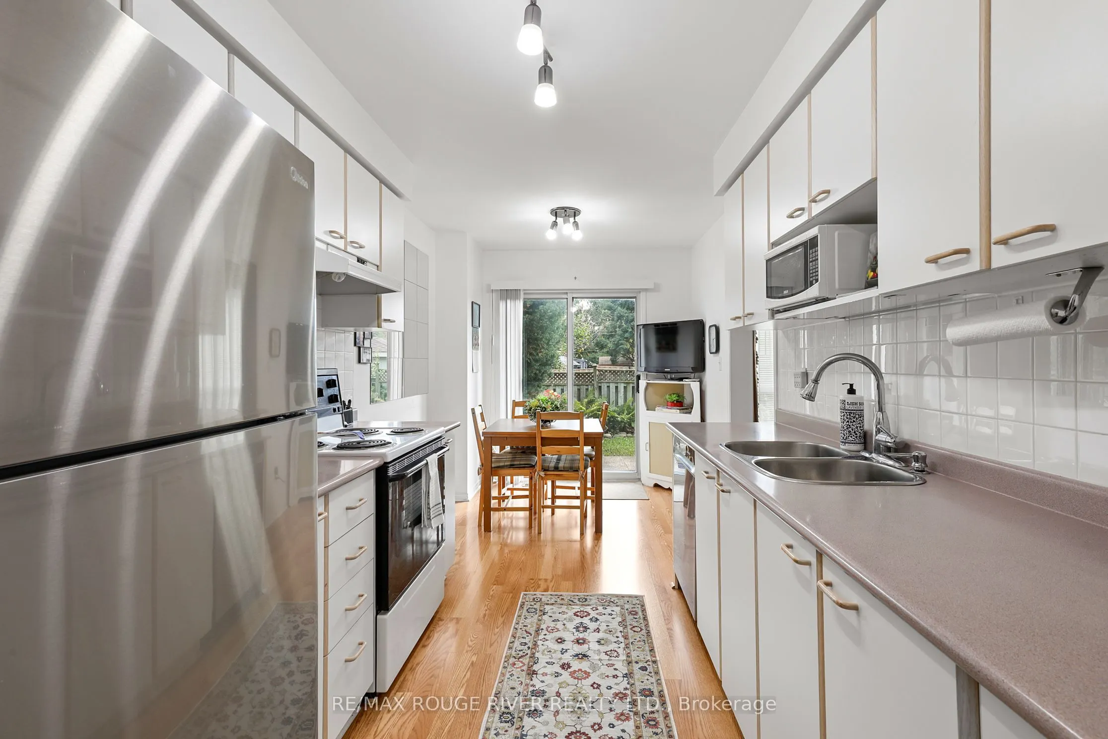 1543 Otonabee Drive