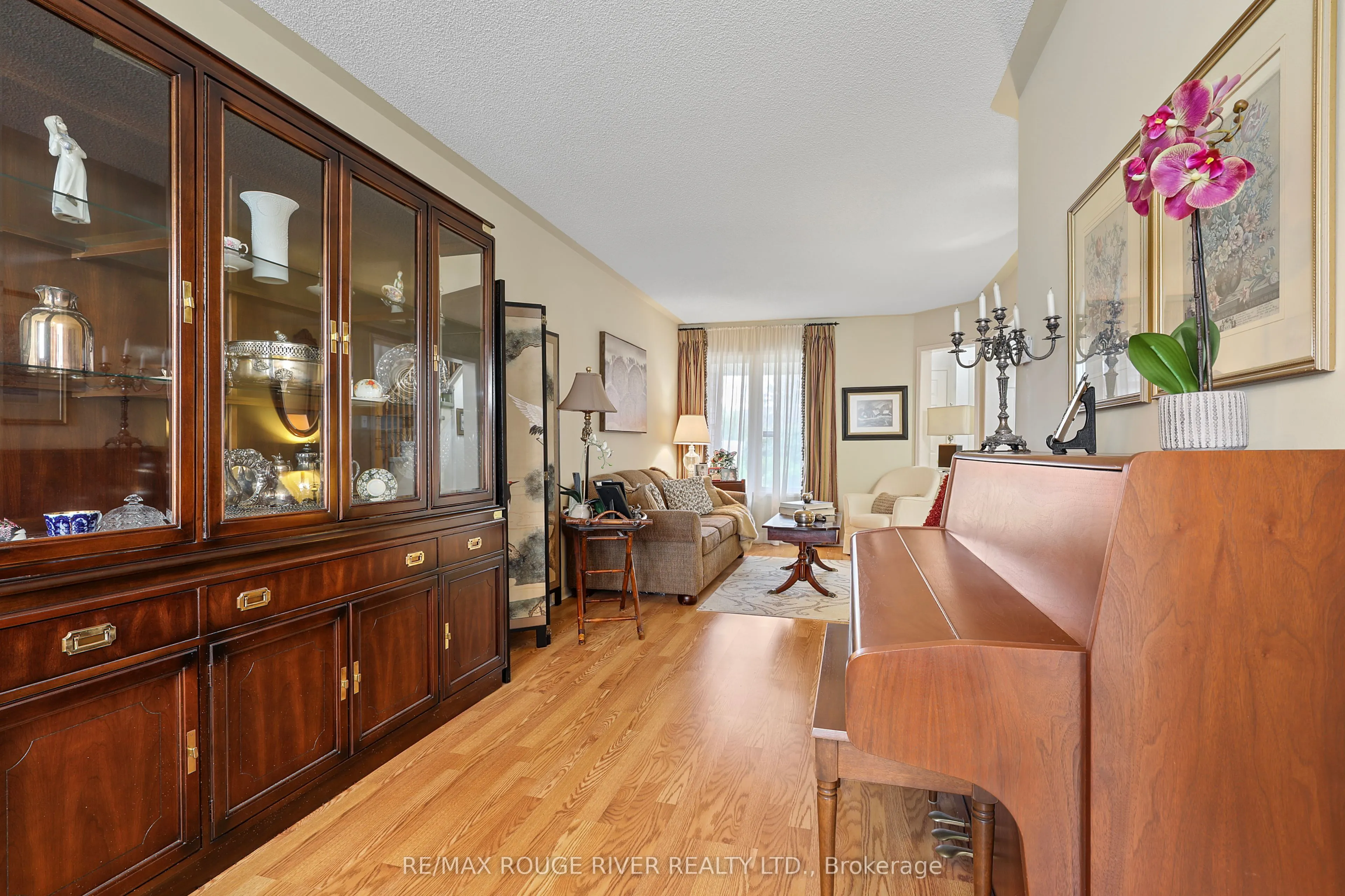 1543 Otonabee Drive