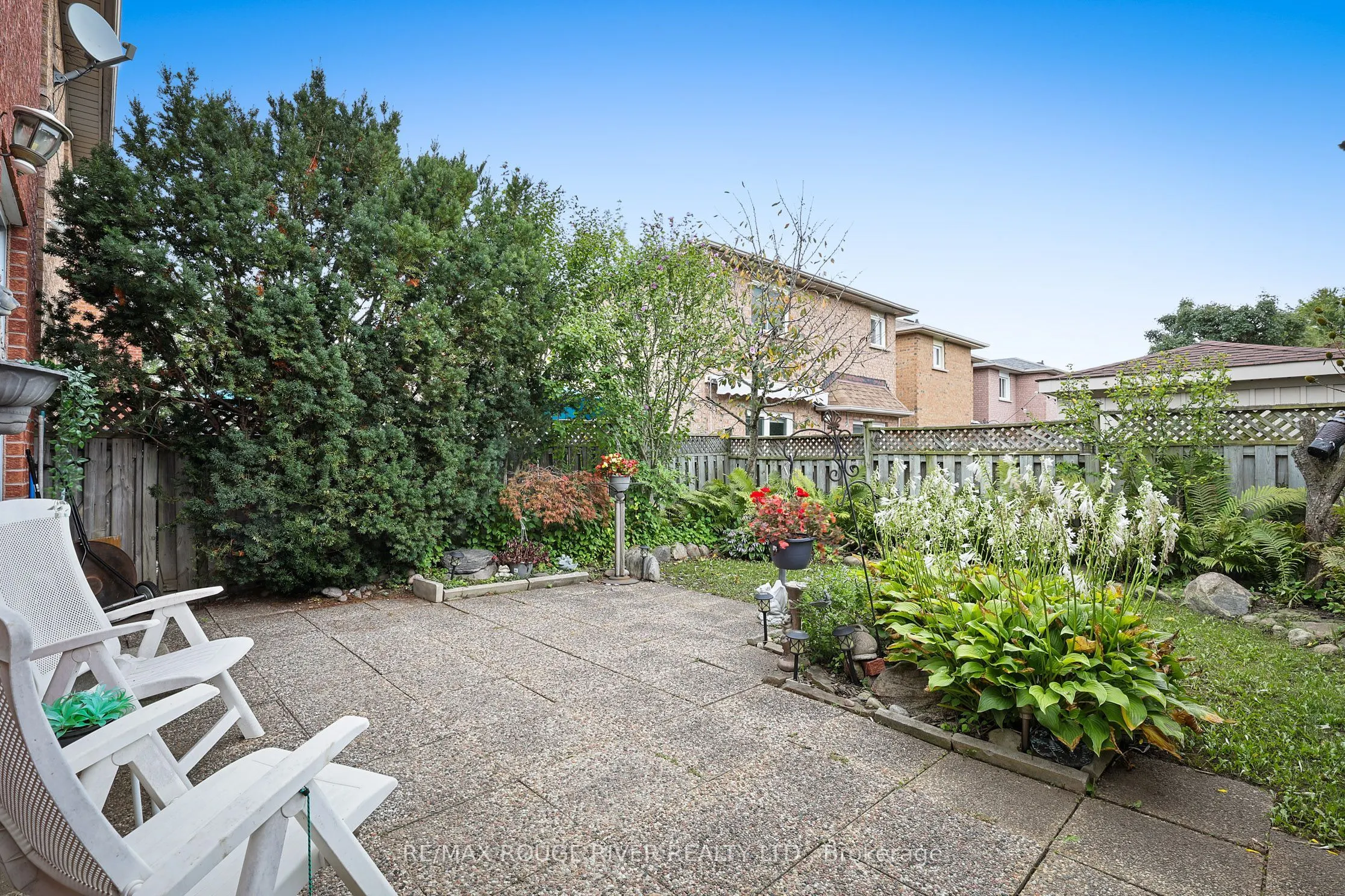 1543 Otonabee Drive