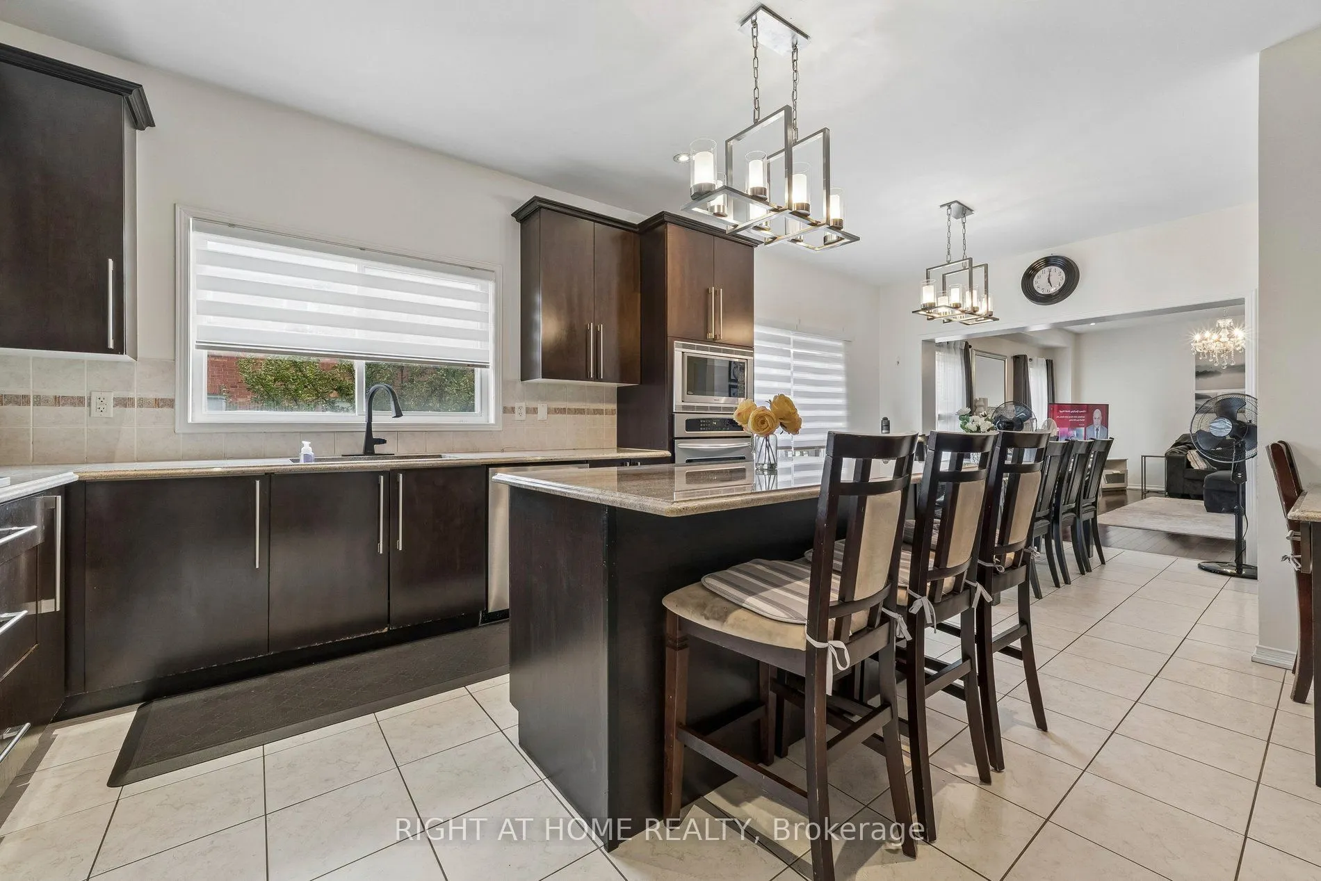 13 Weston Crescent