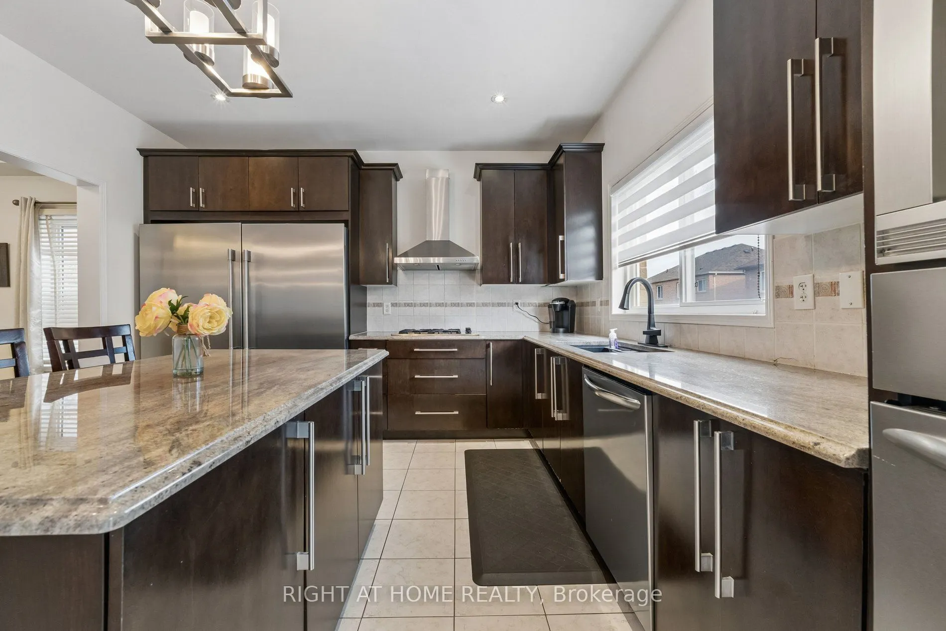 13 Weston Crescent