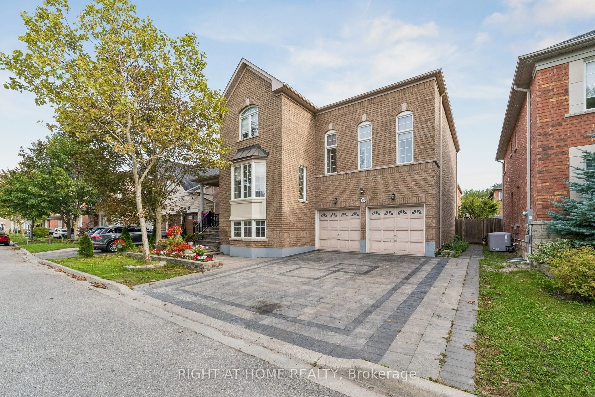 13 Weston Crescent