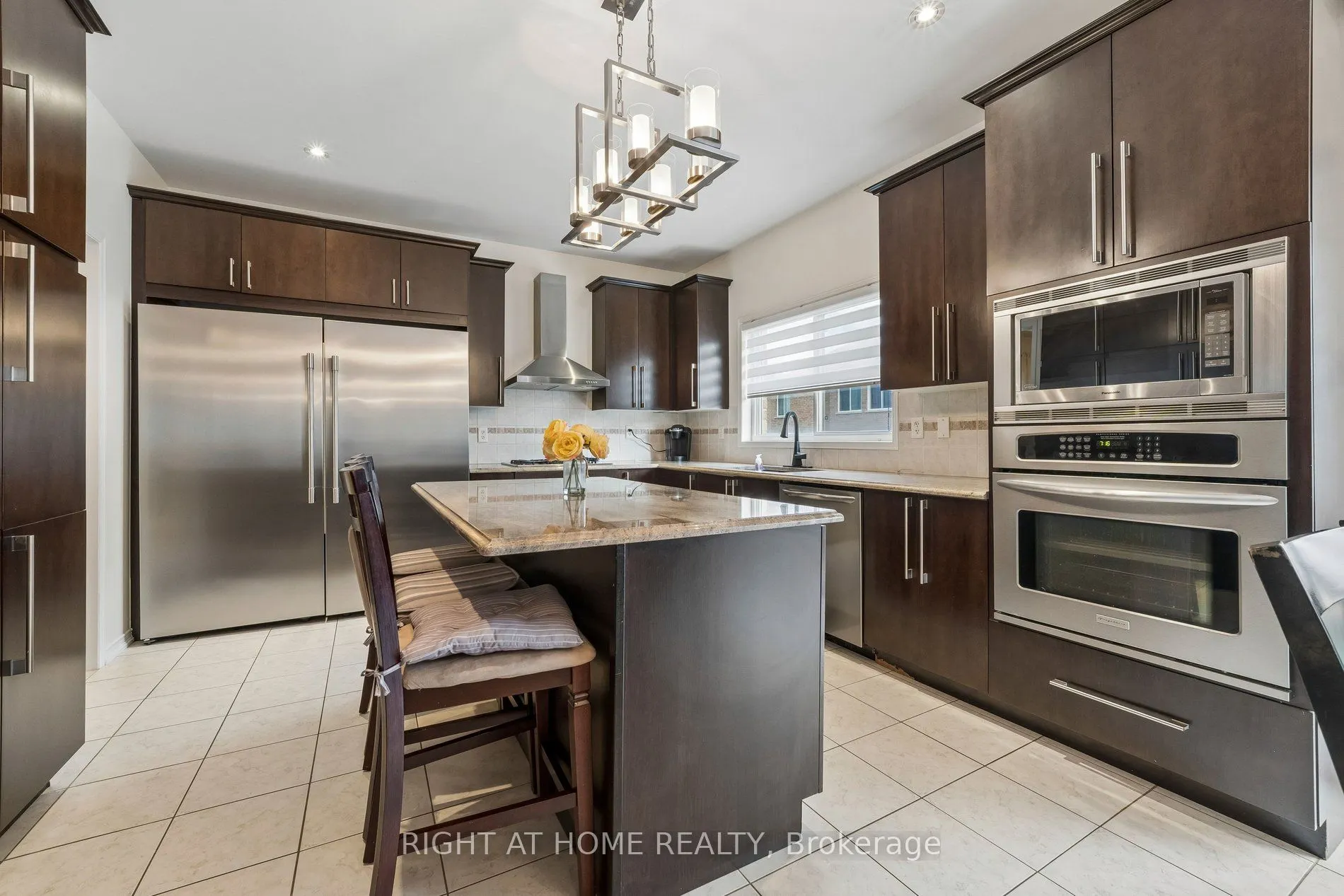13 Weston Crescent