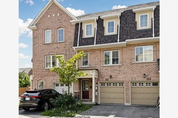 121 Jenkinson Way #34