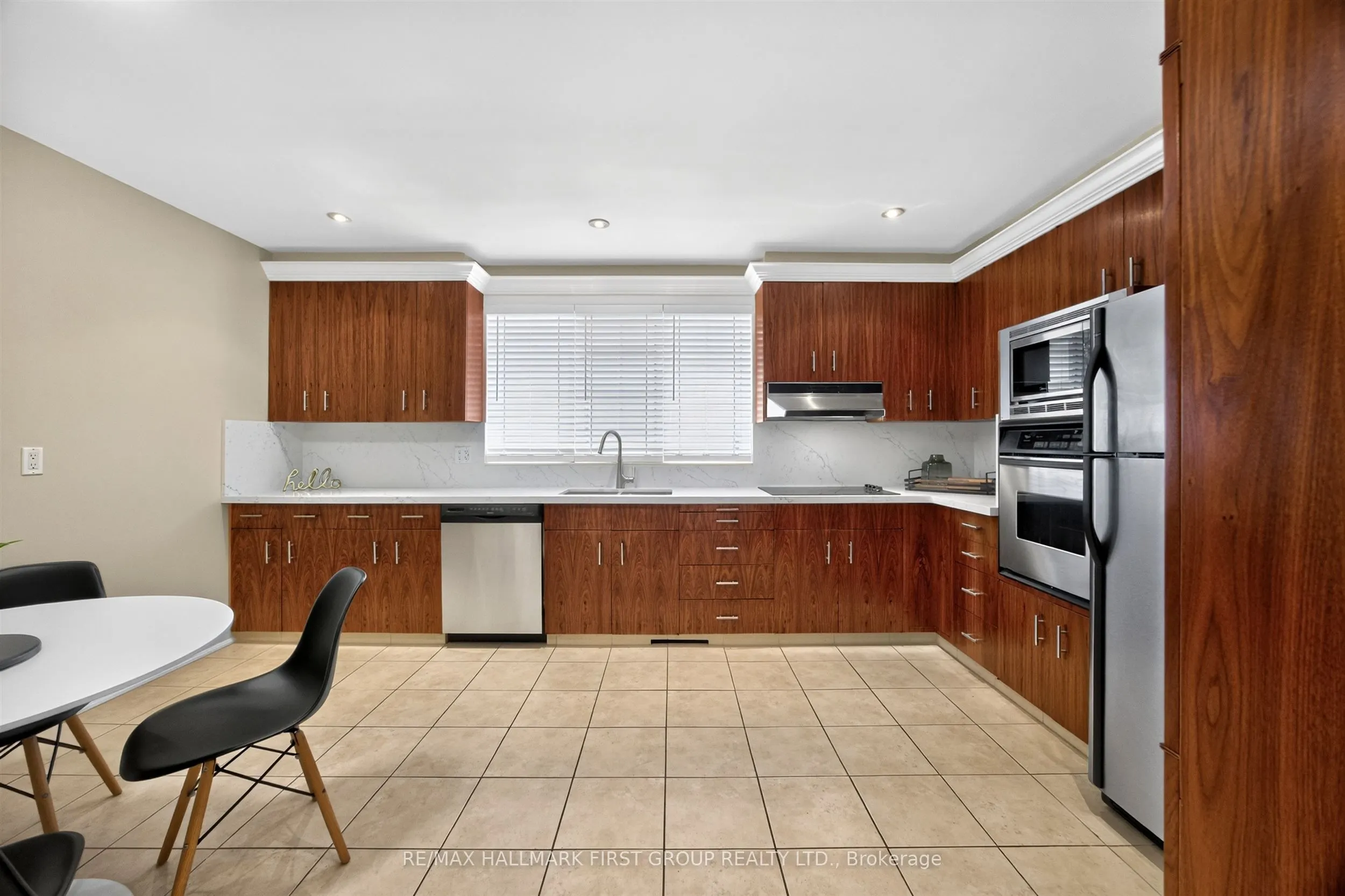 21 Ivan Road