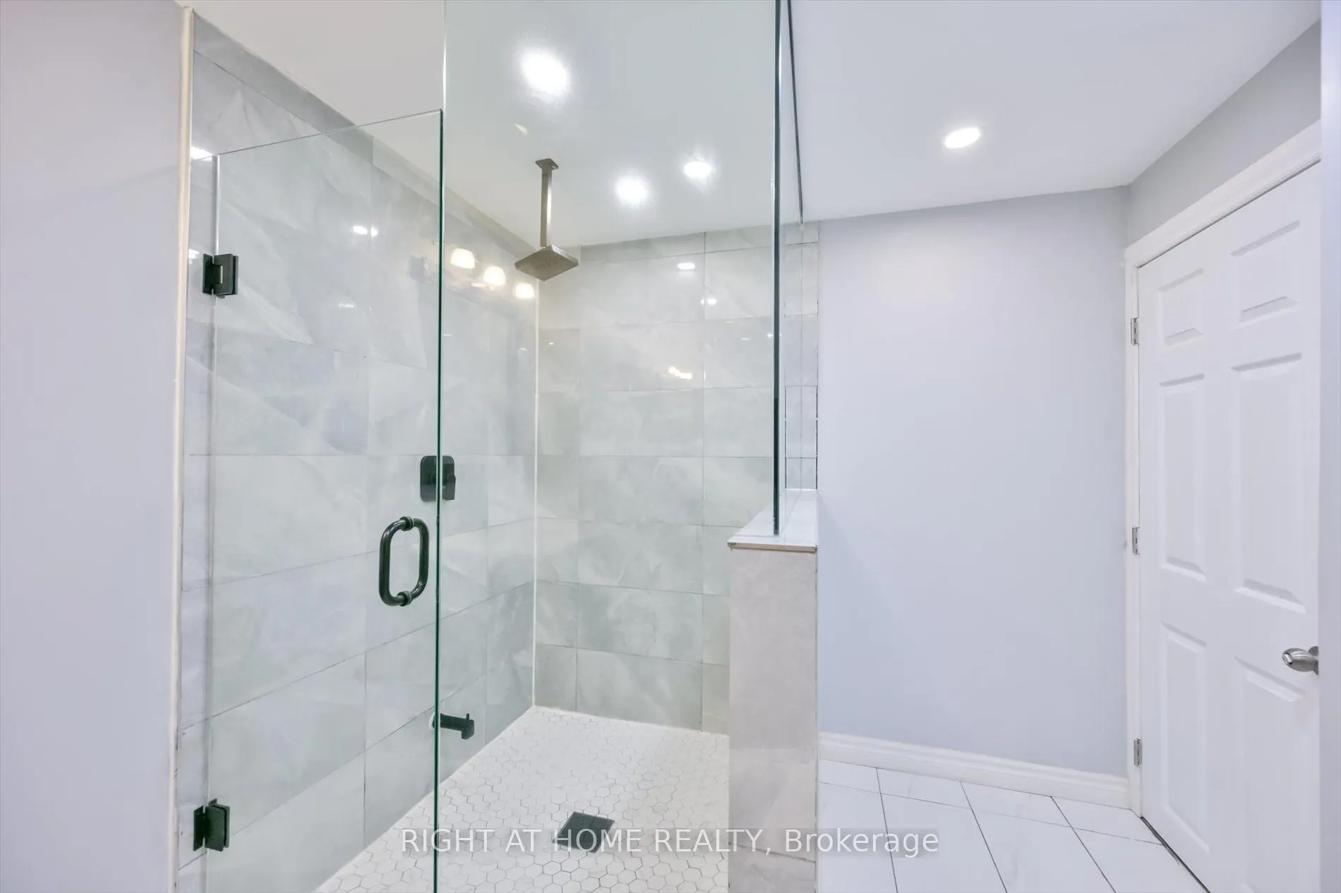 57 Hopkinson Crescent