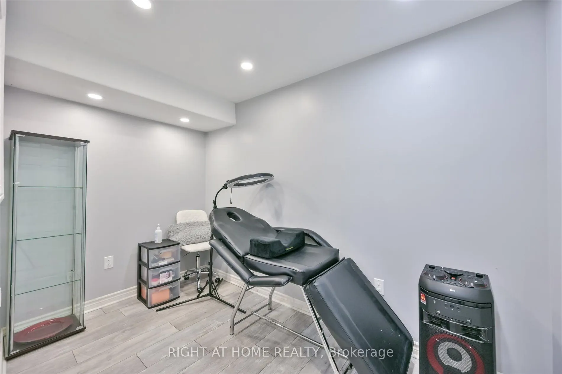 57 Hopkinson Crescent